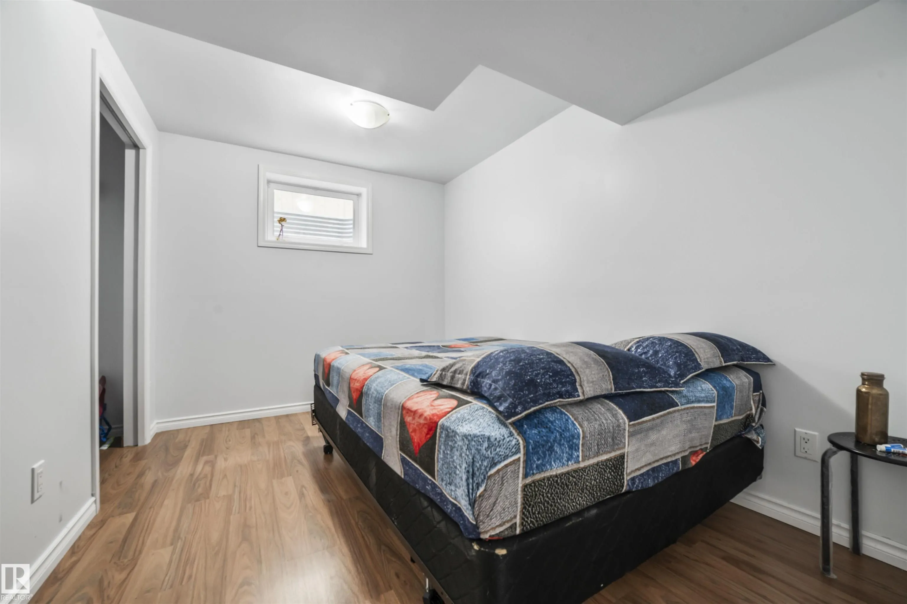 324 79 ST