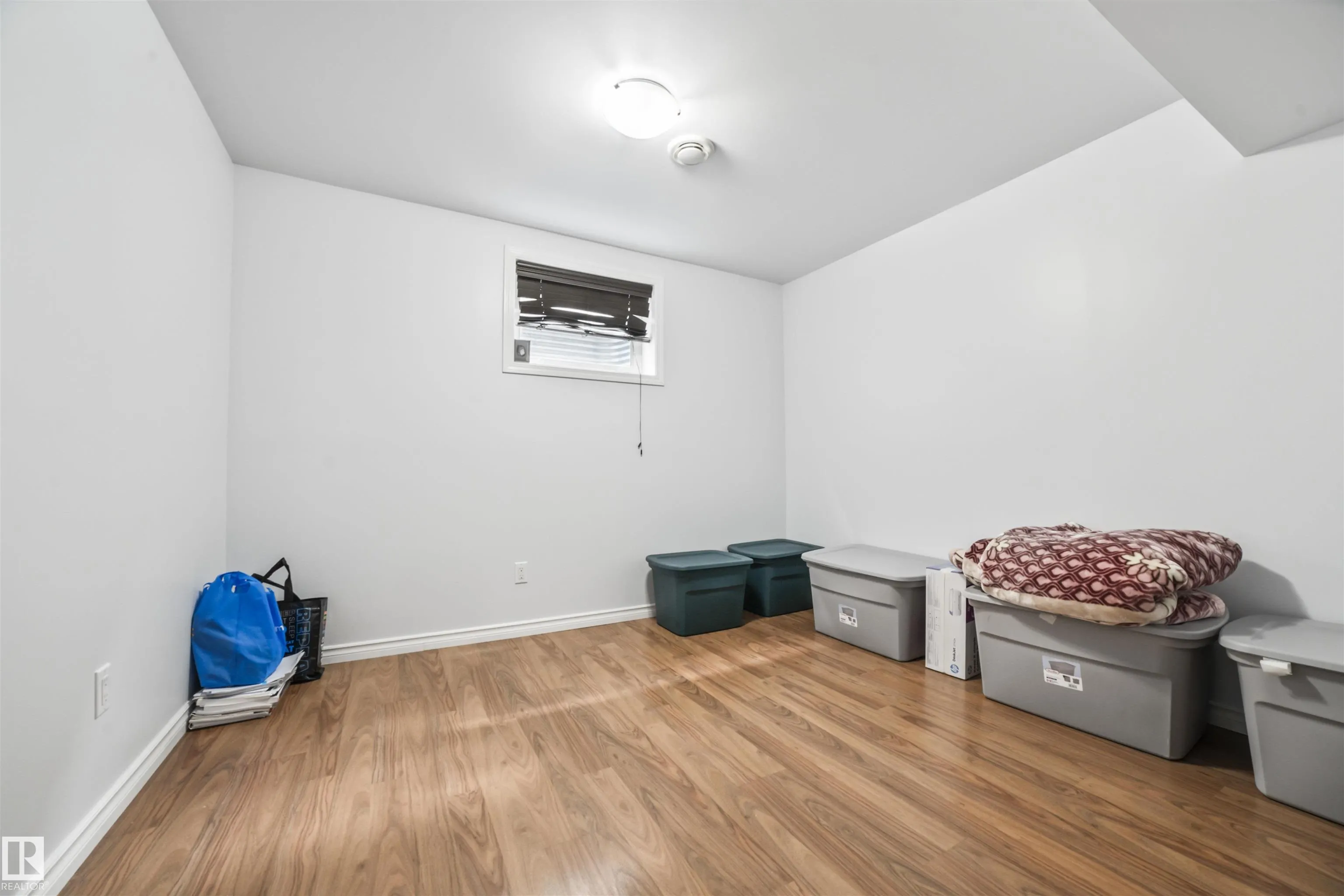 324 79 ST