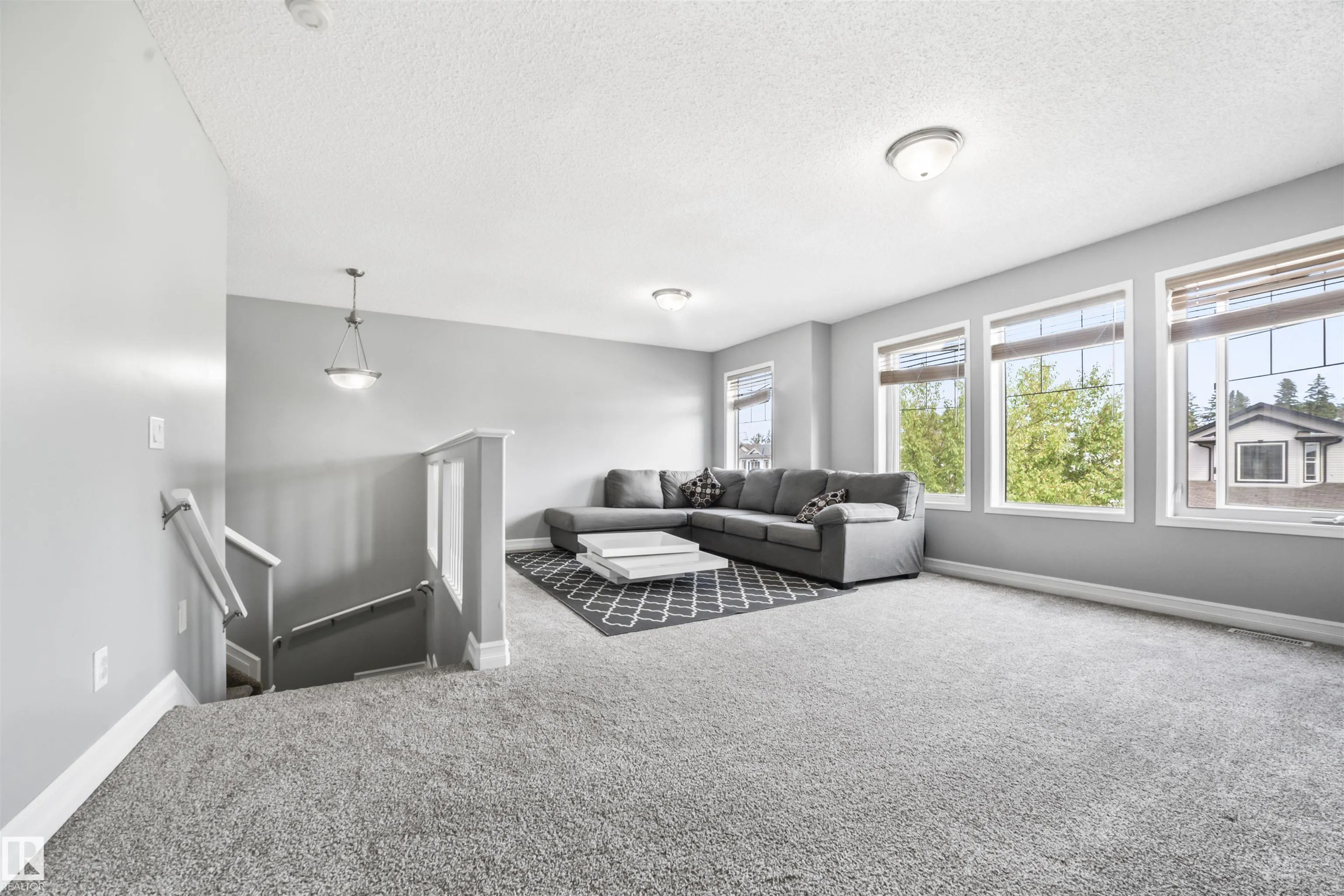 324 79 ST