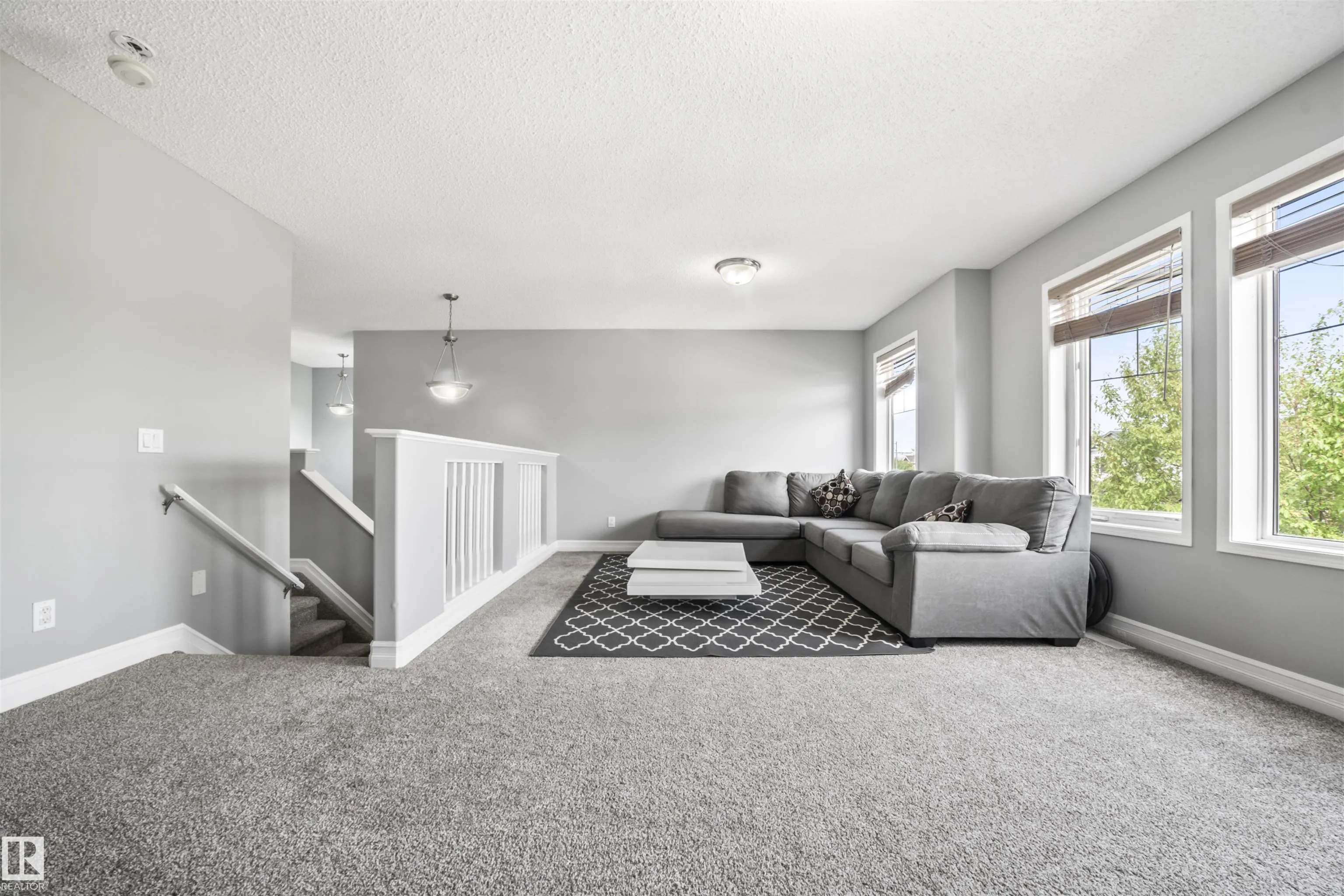 324 79 ST