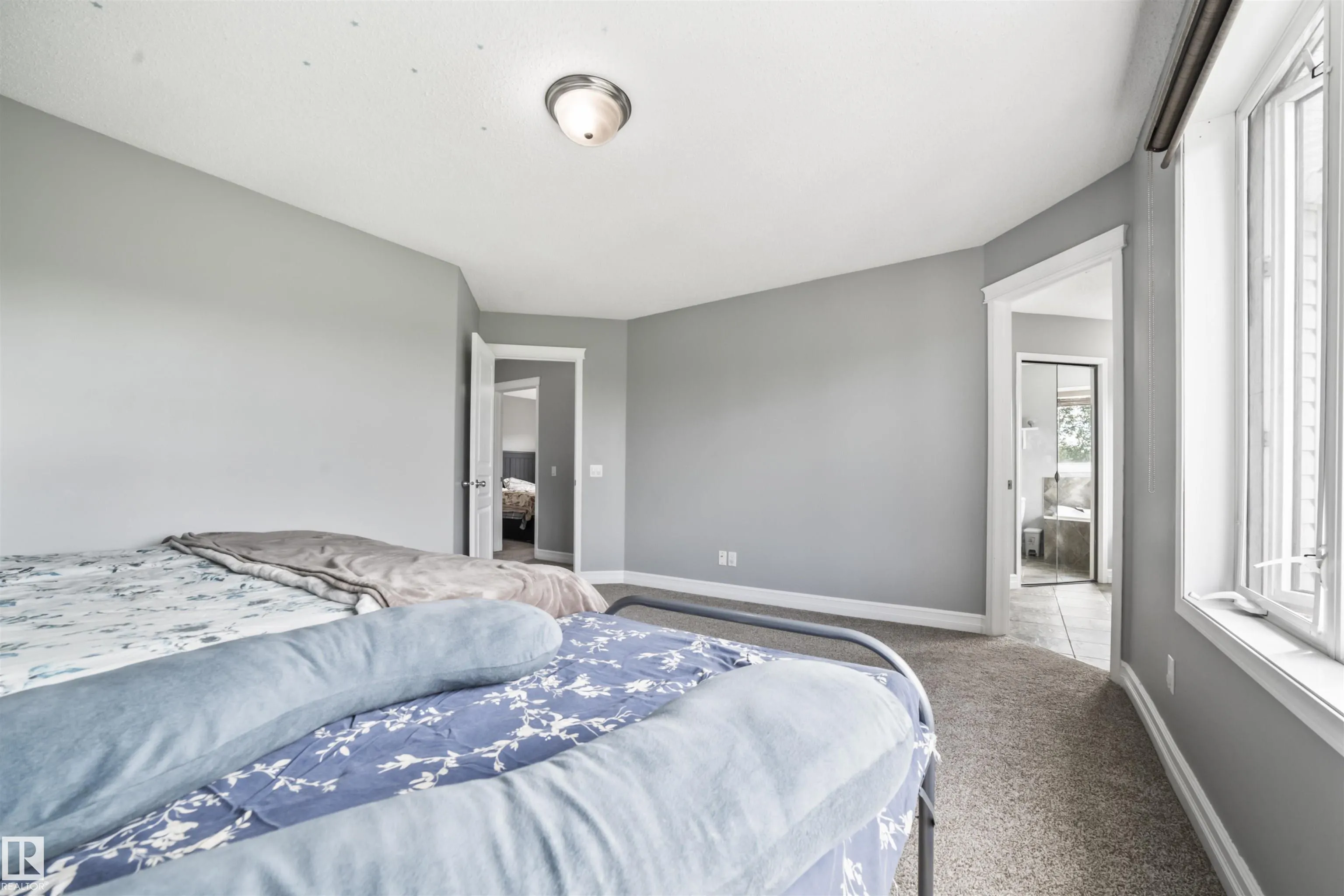324 79 ST
