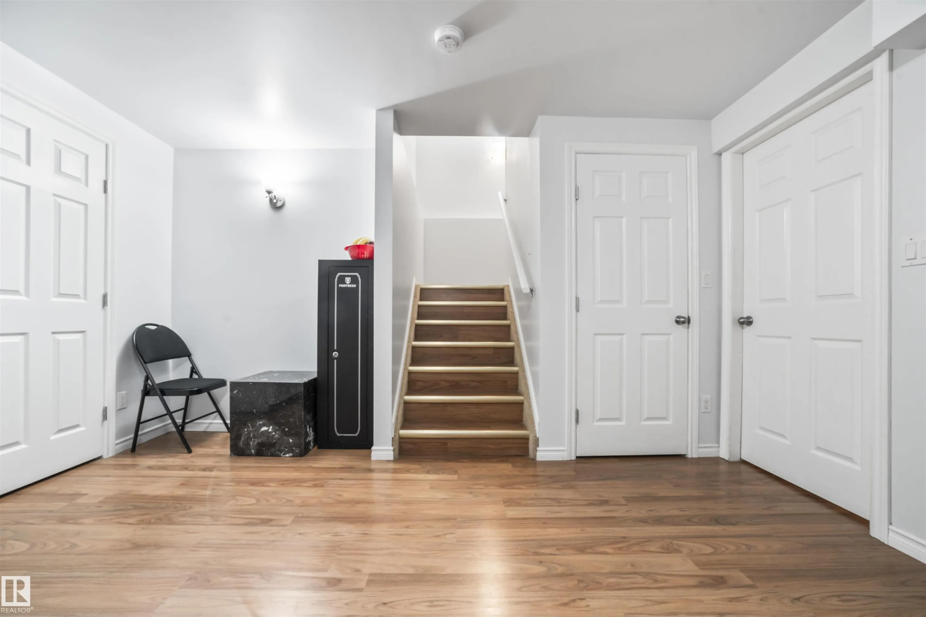 324 79 ST