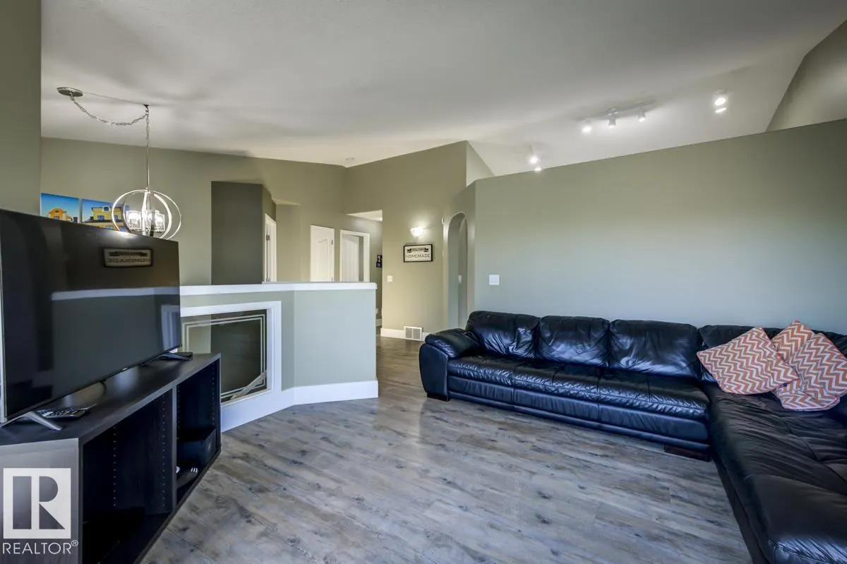 182 FOXBORO Landing