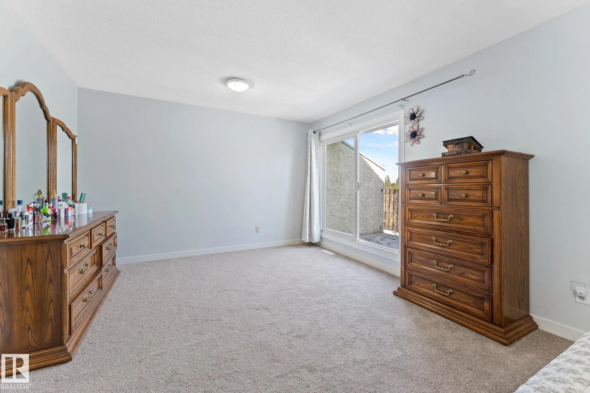 182 CALLINGWOOD Place