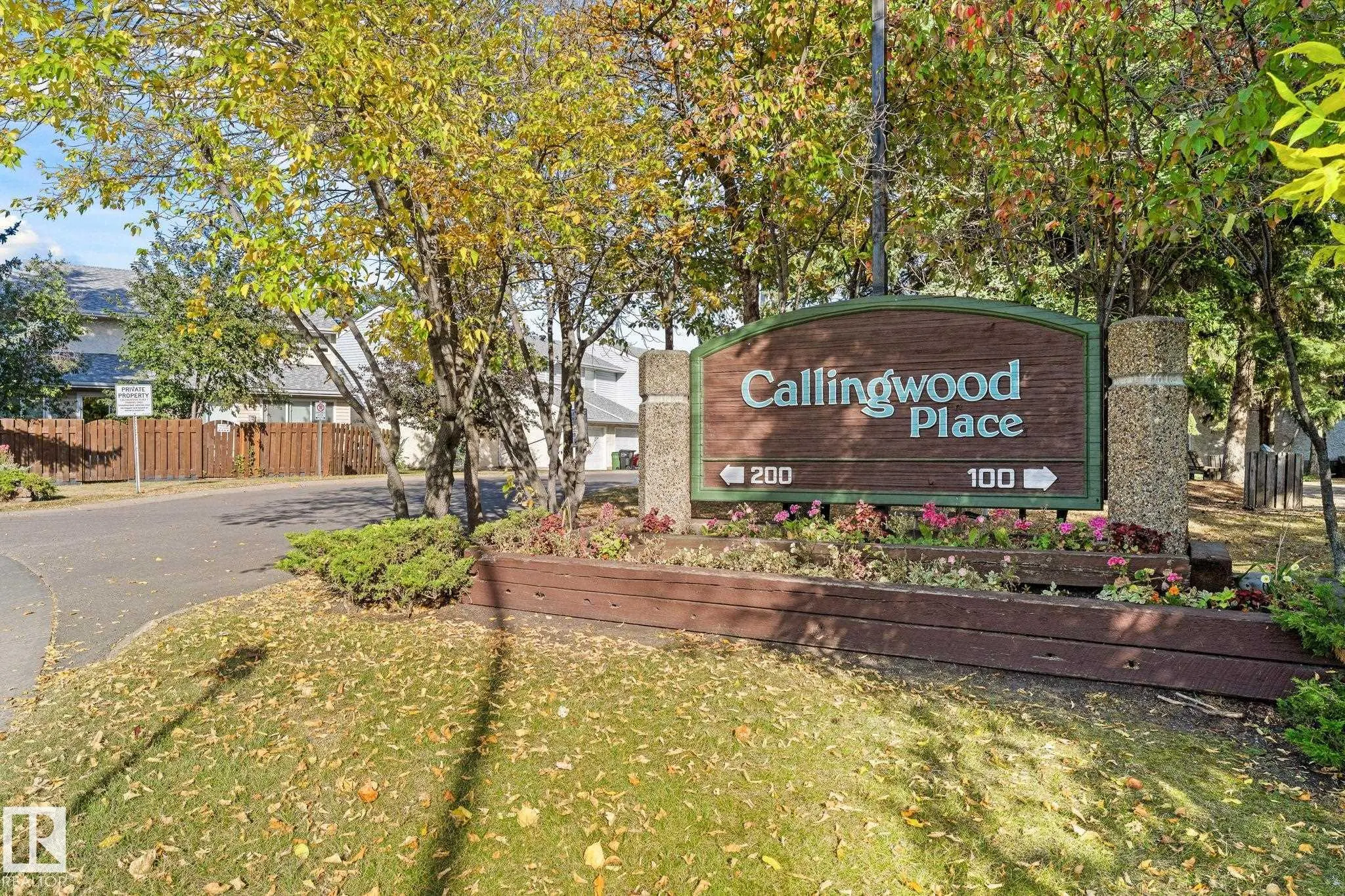 182 CALLINGWOOD Place