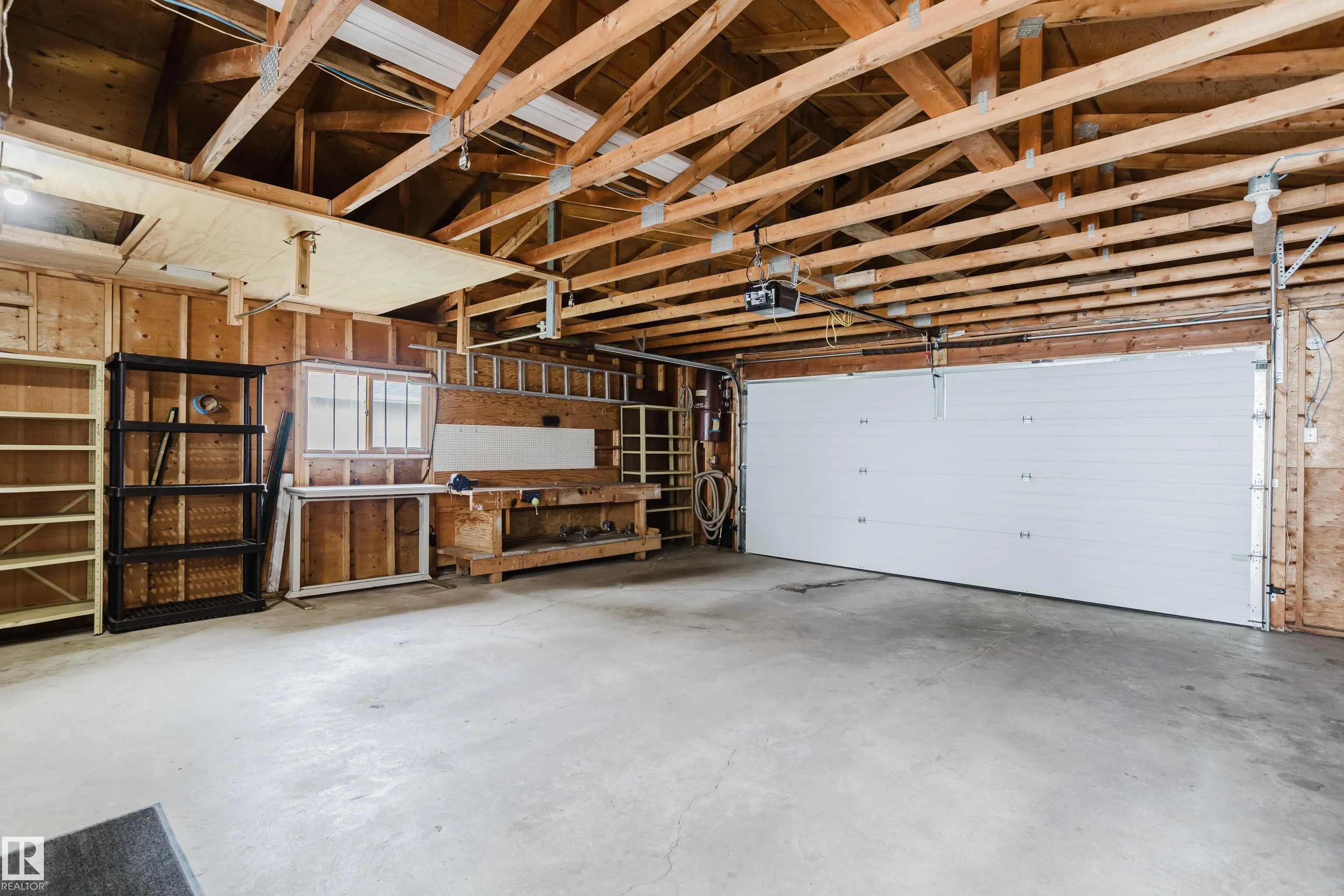 75 WESTVIEW Crescent