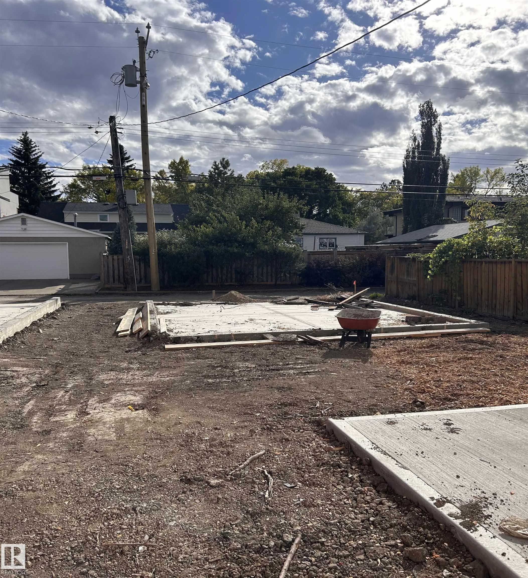 11613 79 Avenue
