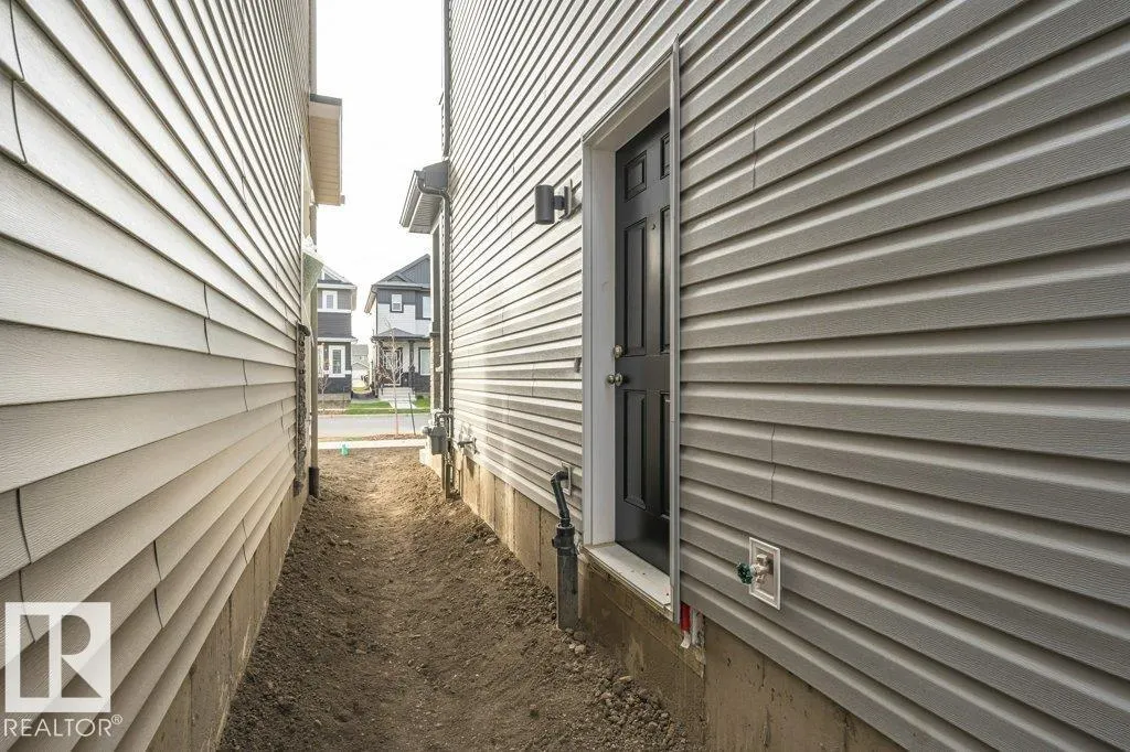 326 EDGEMONT Drive