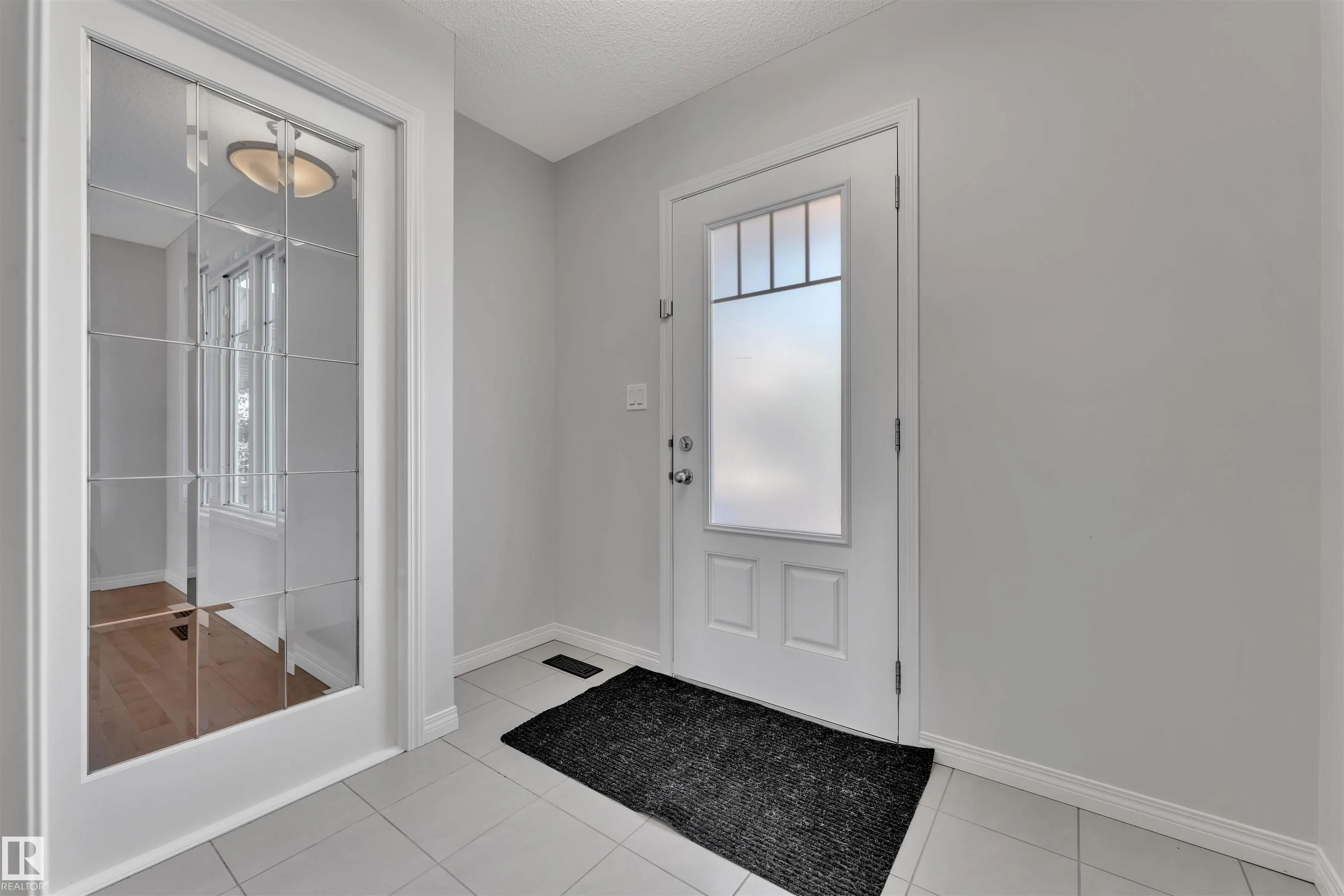 1025 EAST BEND Bend