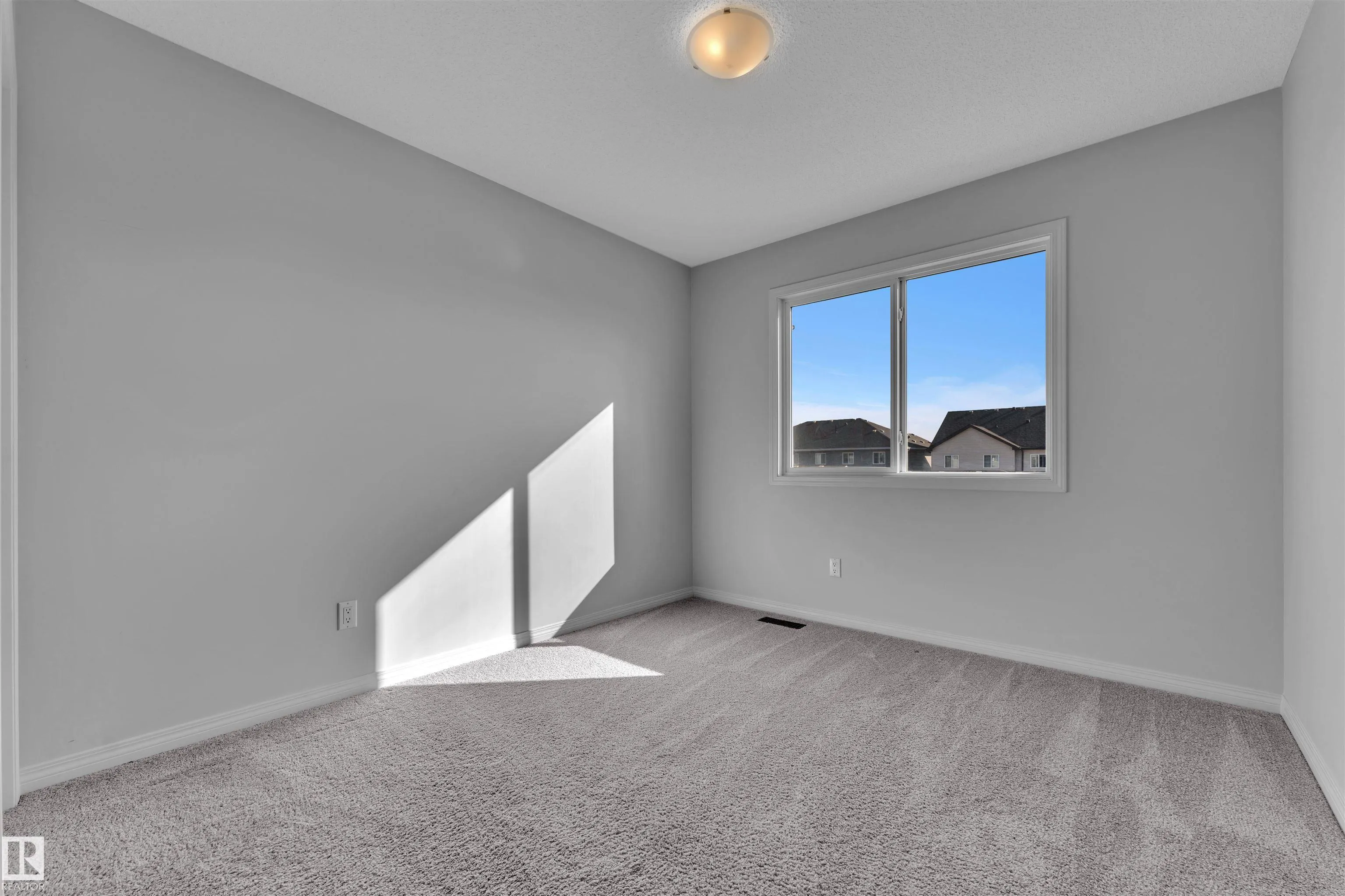1025 EAST BEND Bend