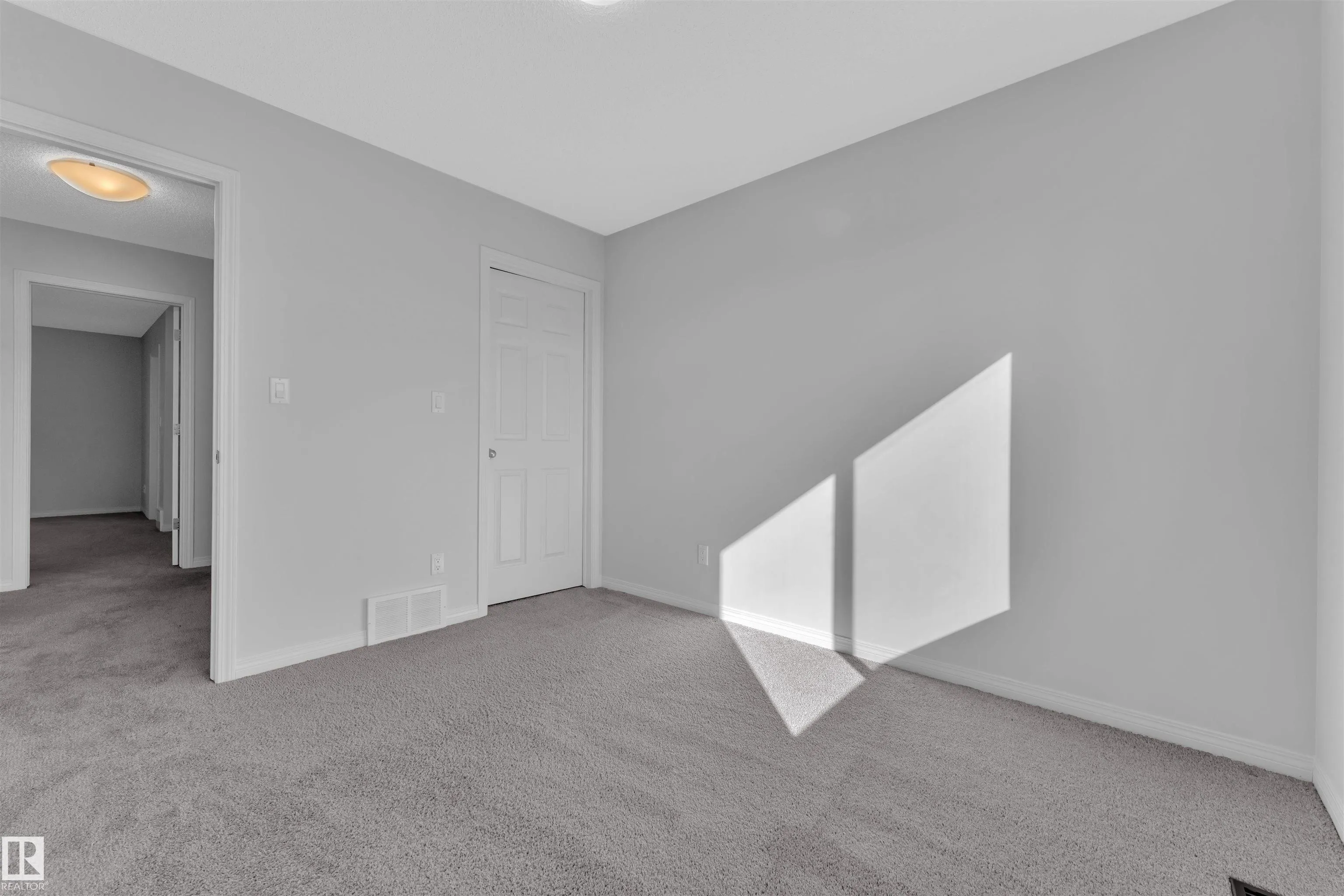 1025 EAST BEND Bend