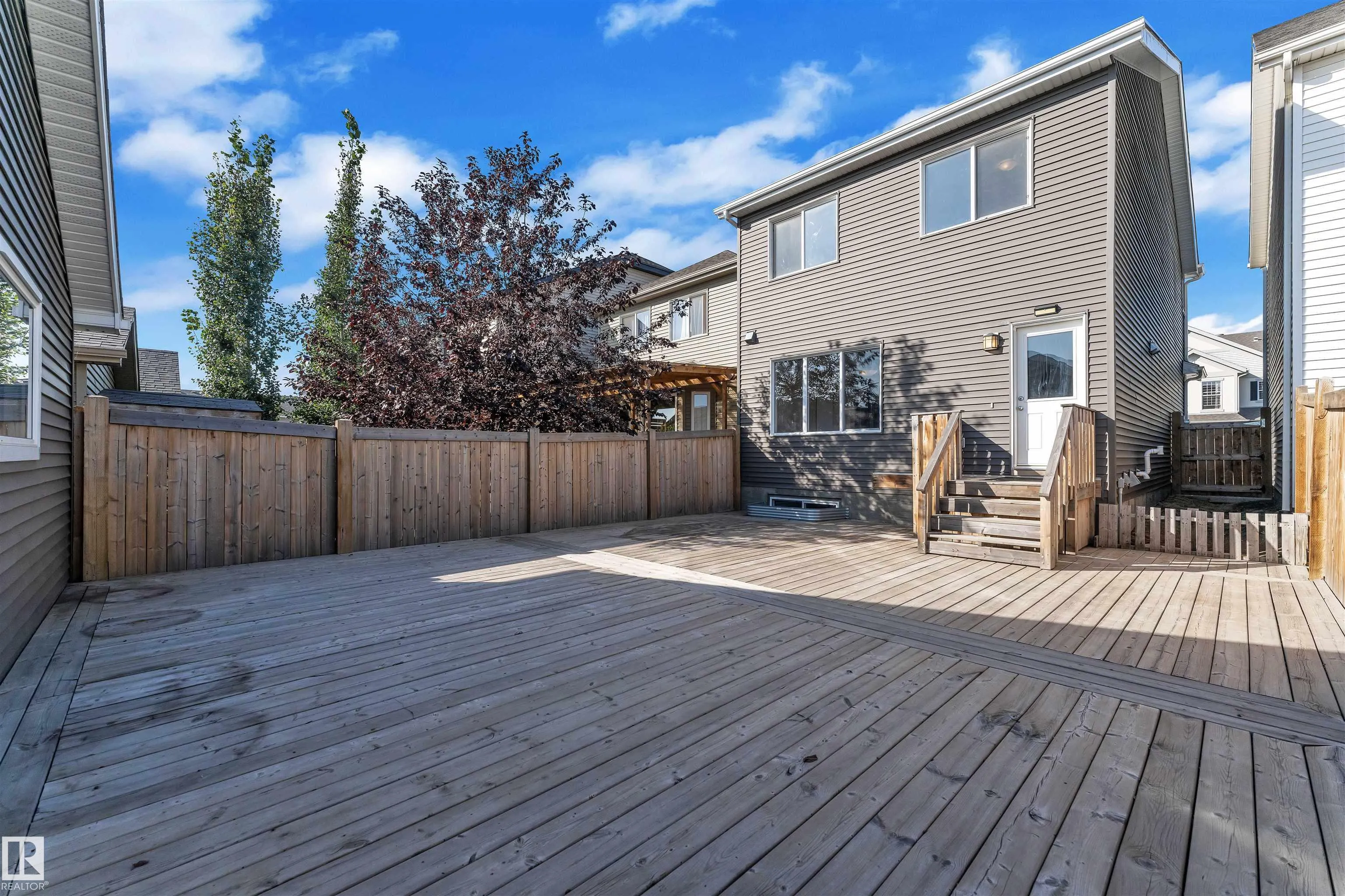1025 EAST BEND Bend