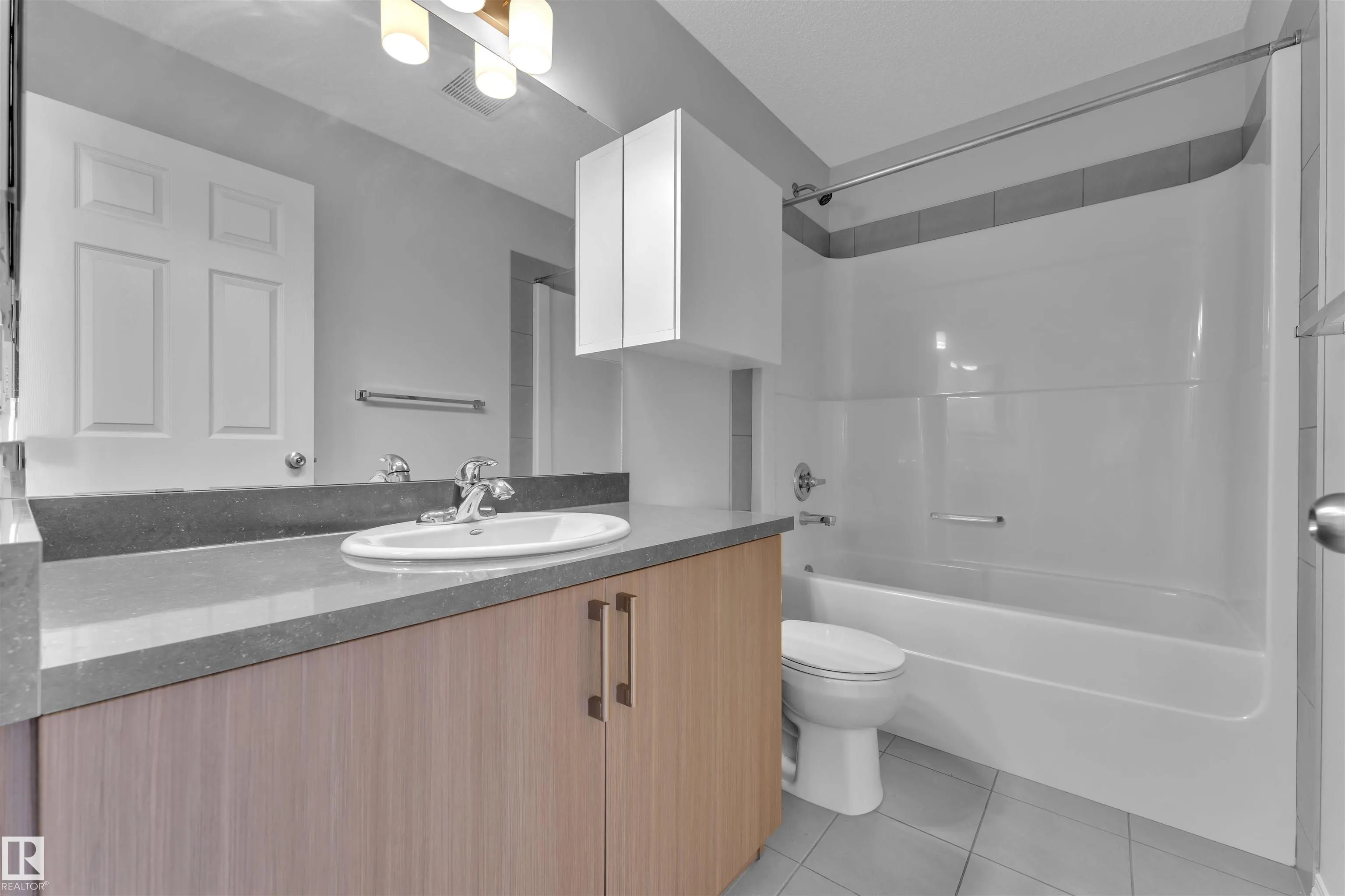 1025 EAST BEND Bend