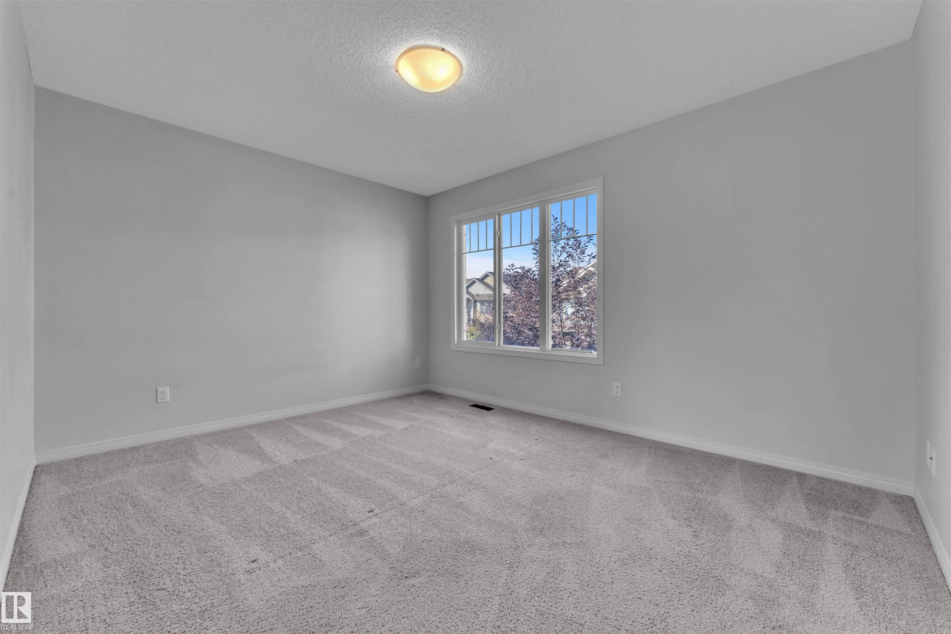 1025 EAST BEND Bend
