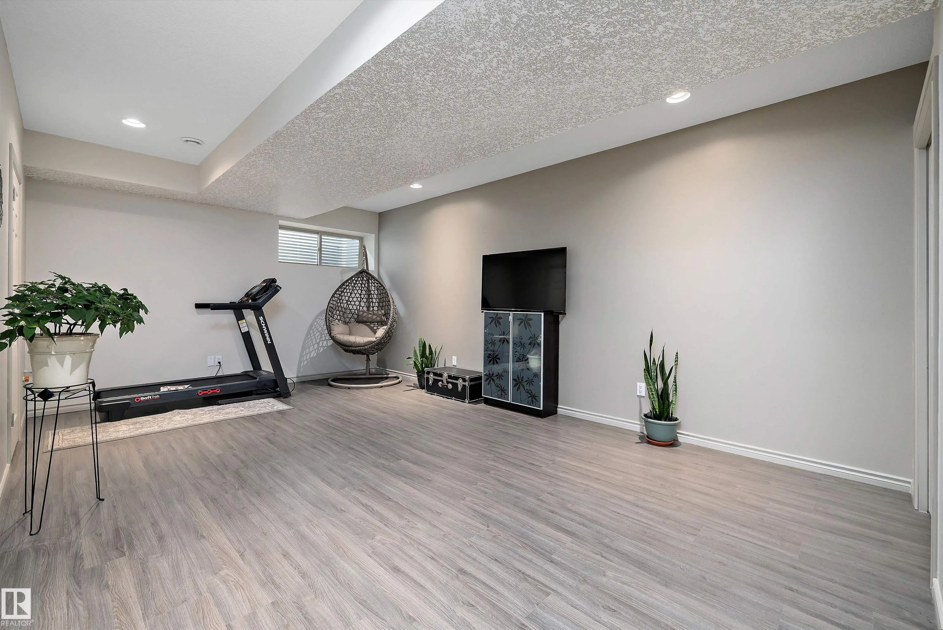 135 GILMORE Way