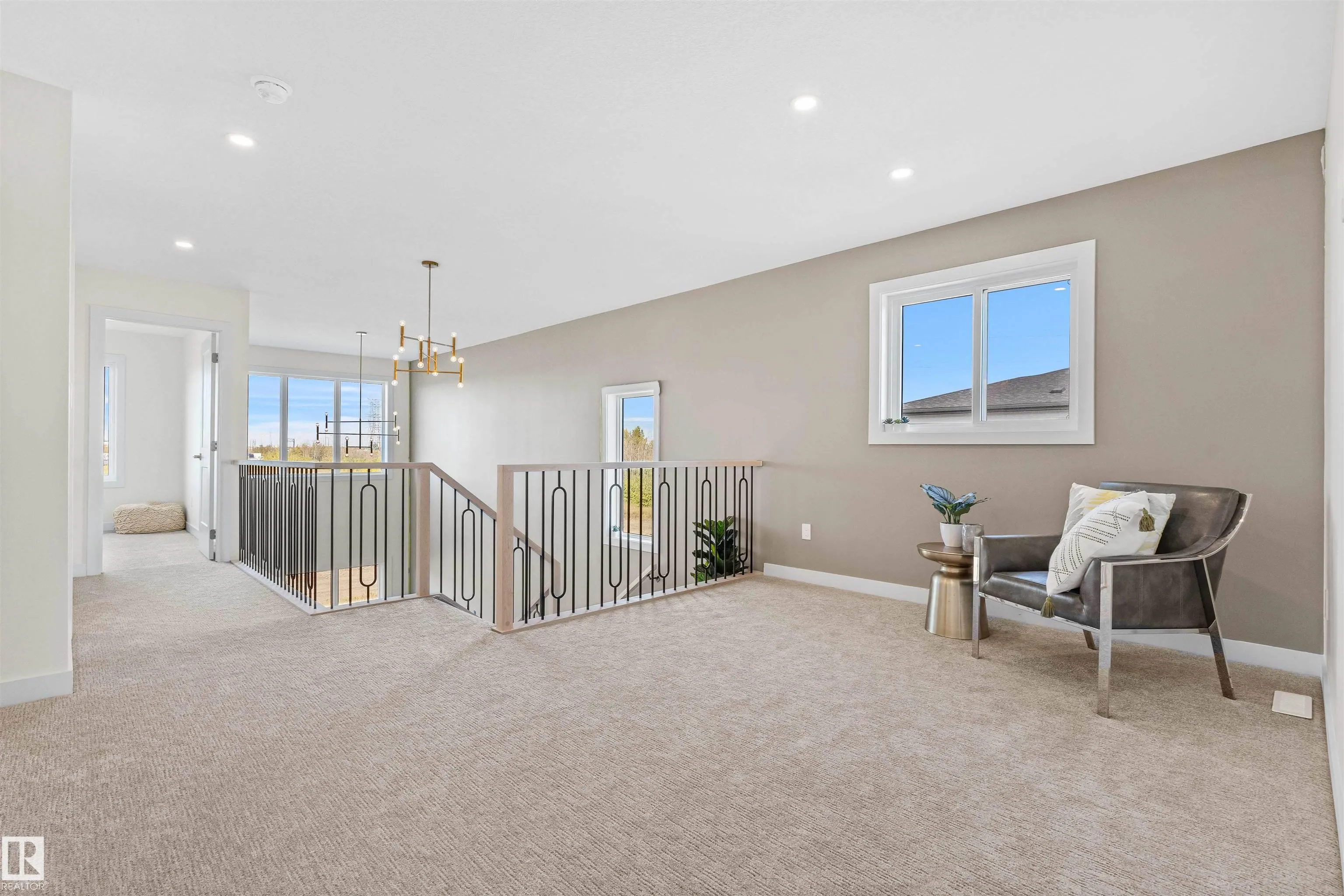 1904 155 Avenue