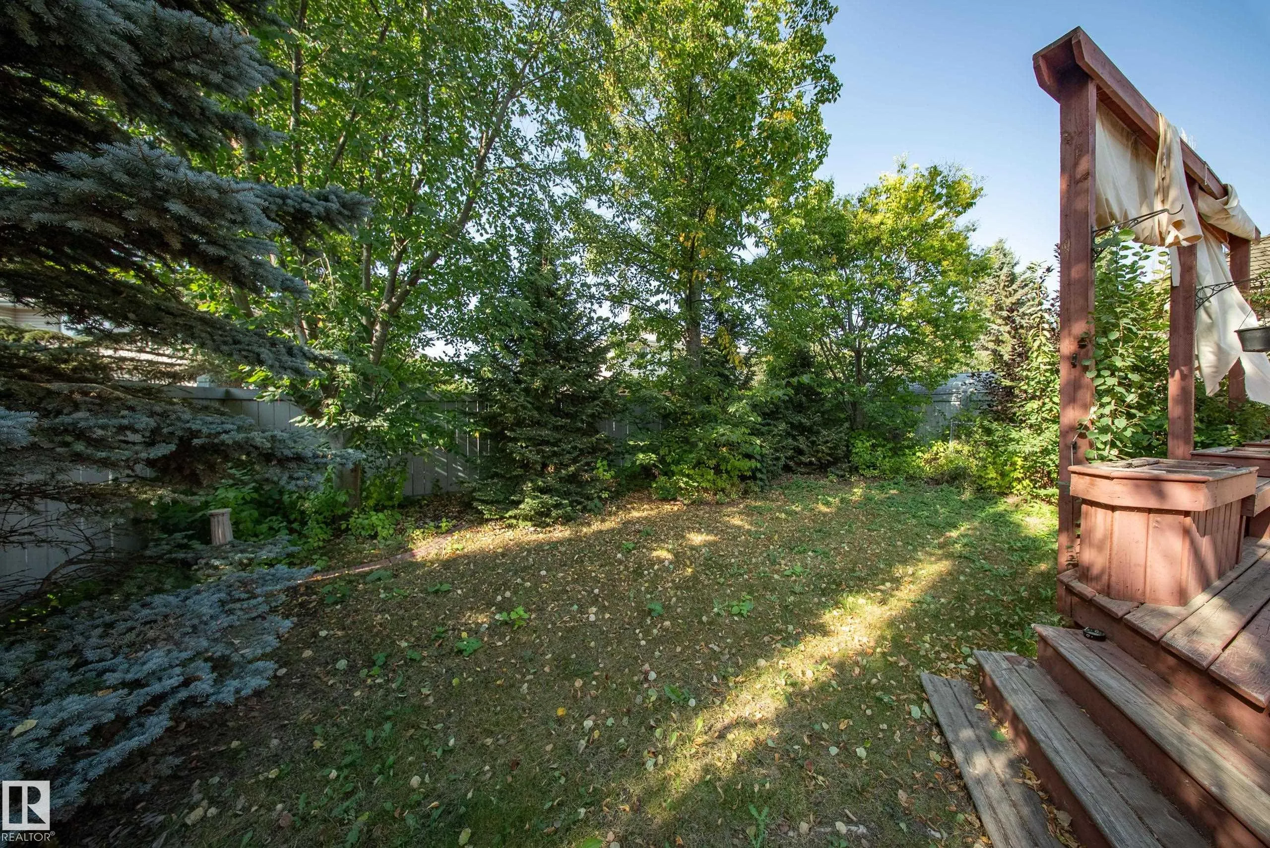 37 LEONARD Drive