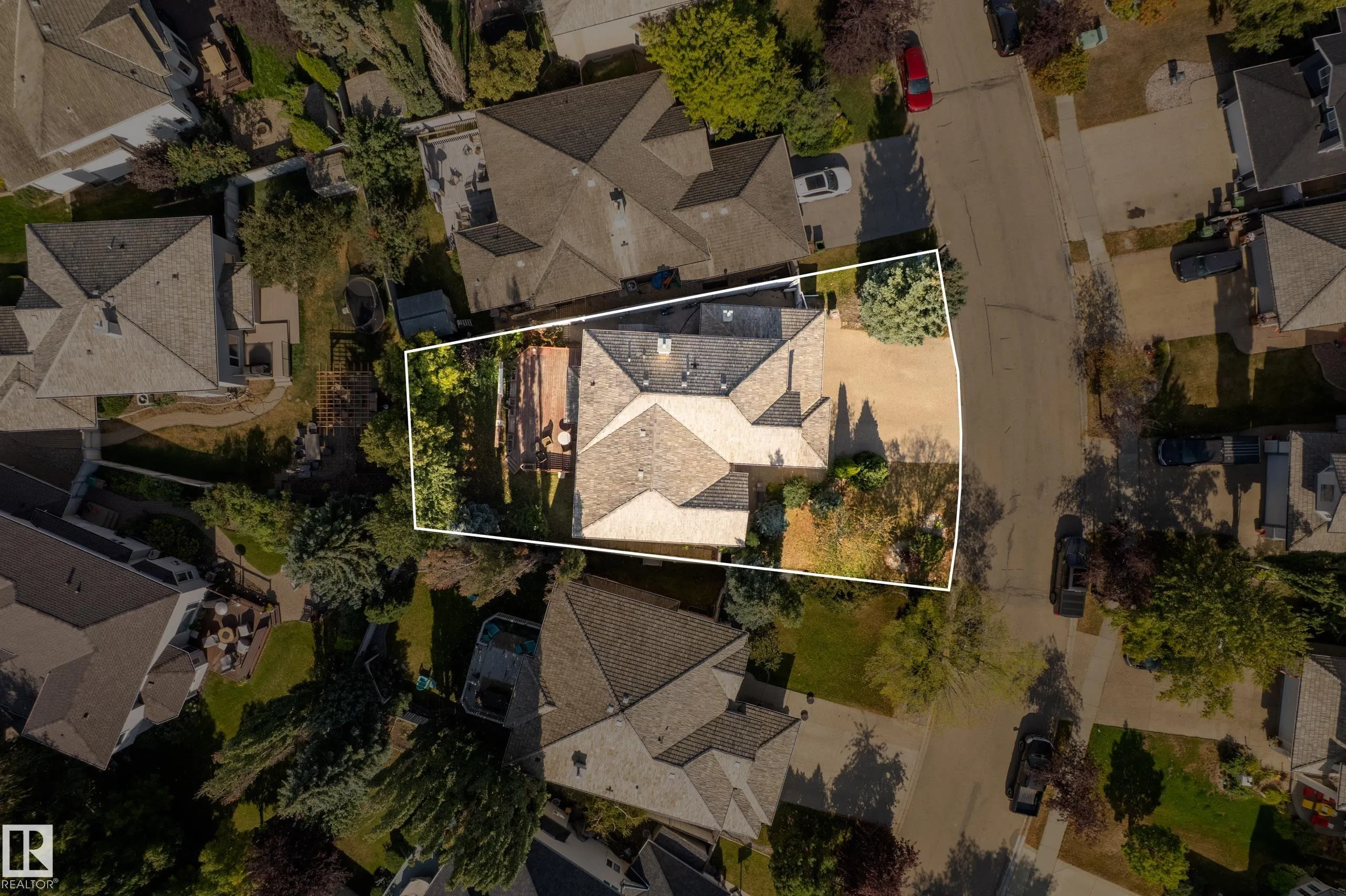 37 LEONARD Drive