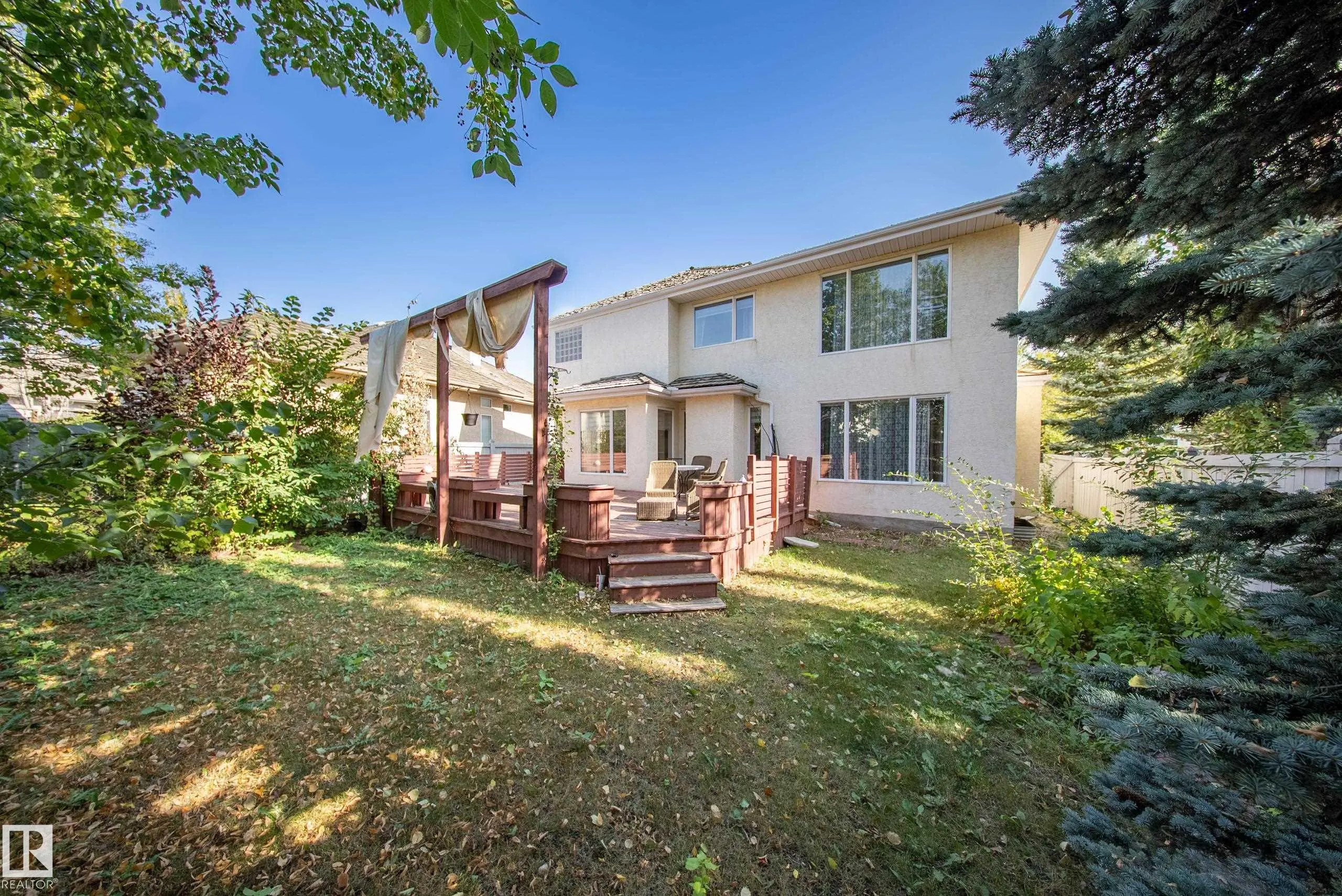 37 LEONARD Drive