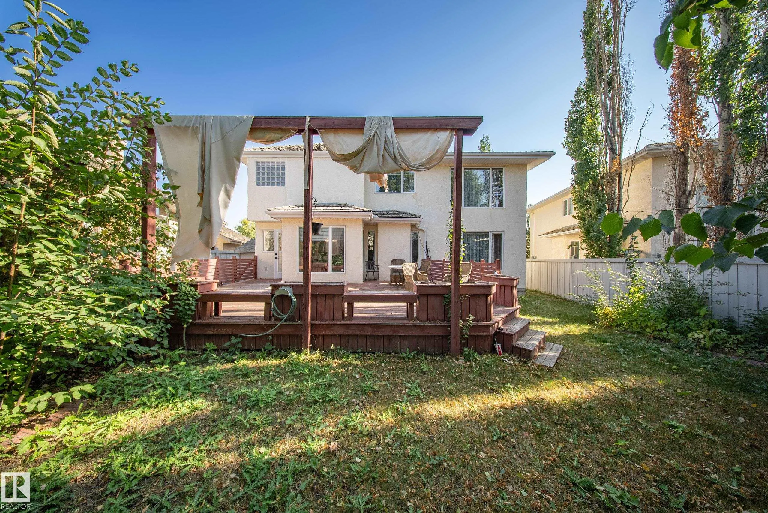 37 LEONARD Drive