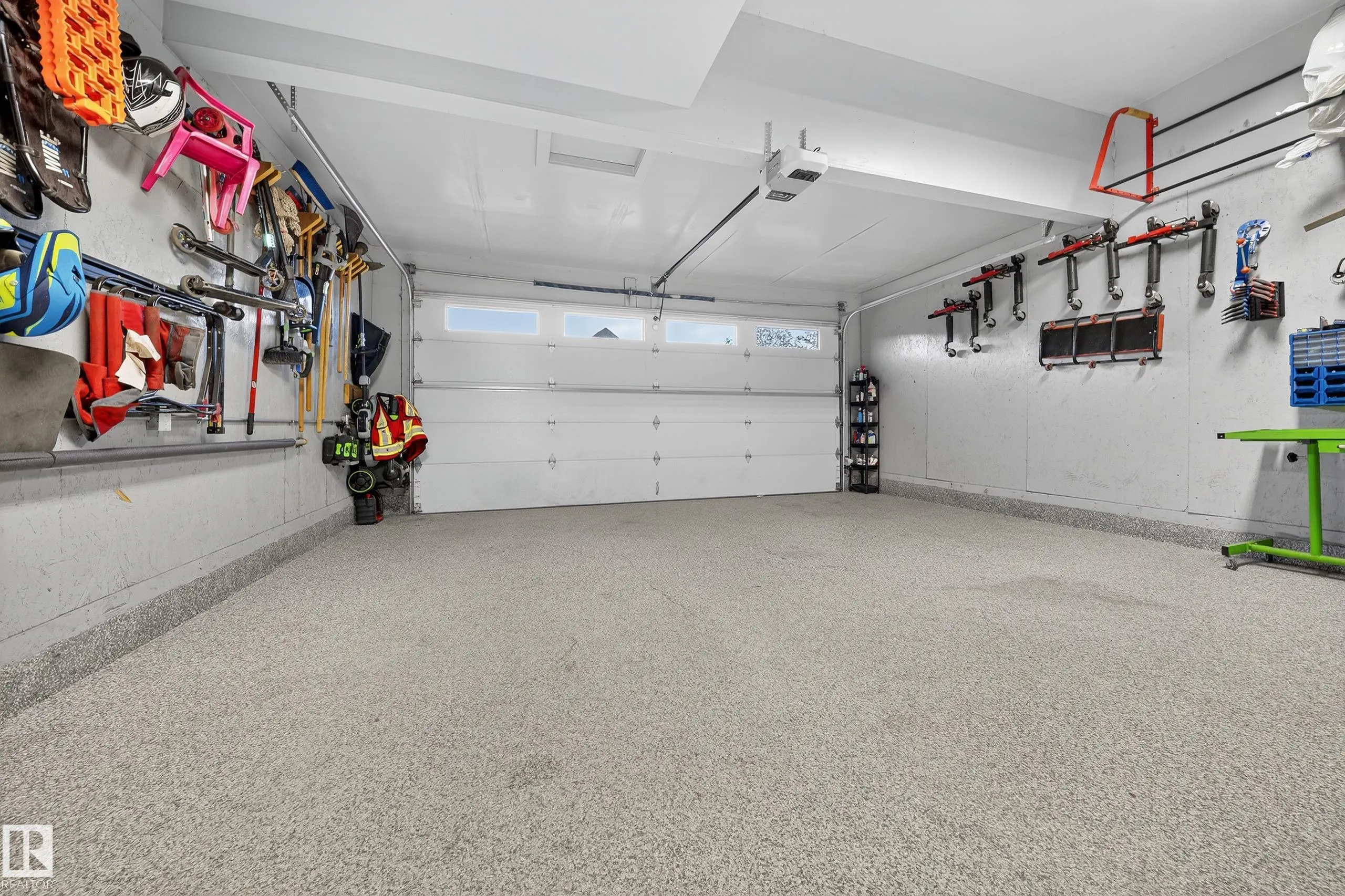 5553 POIRIER Way