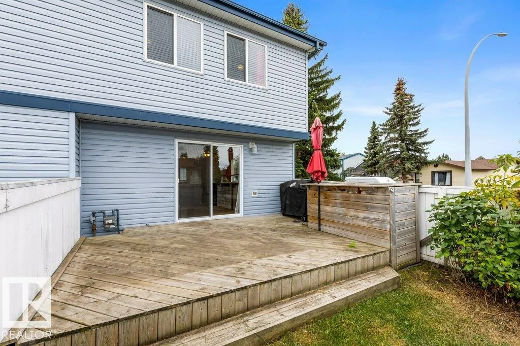 100 WESTRIDGE Crescent
