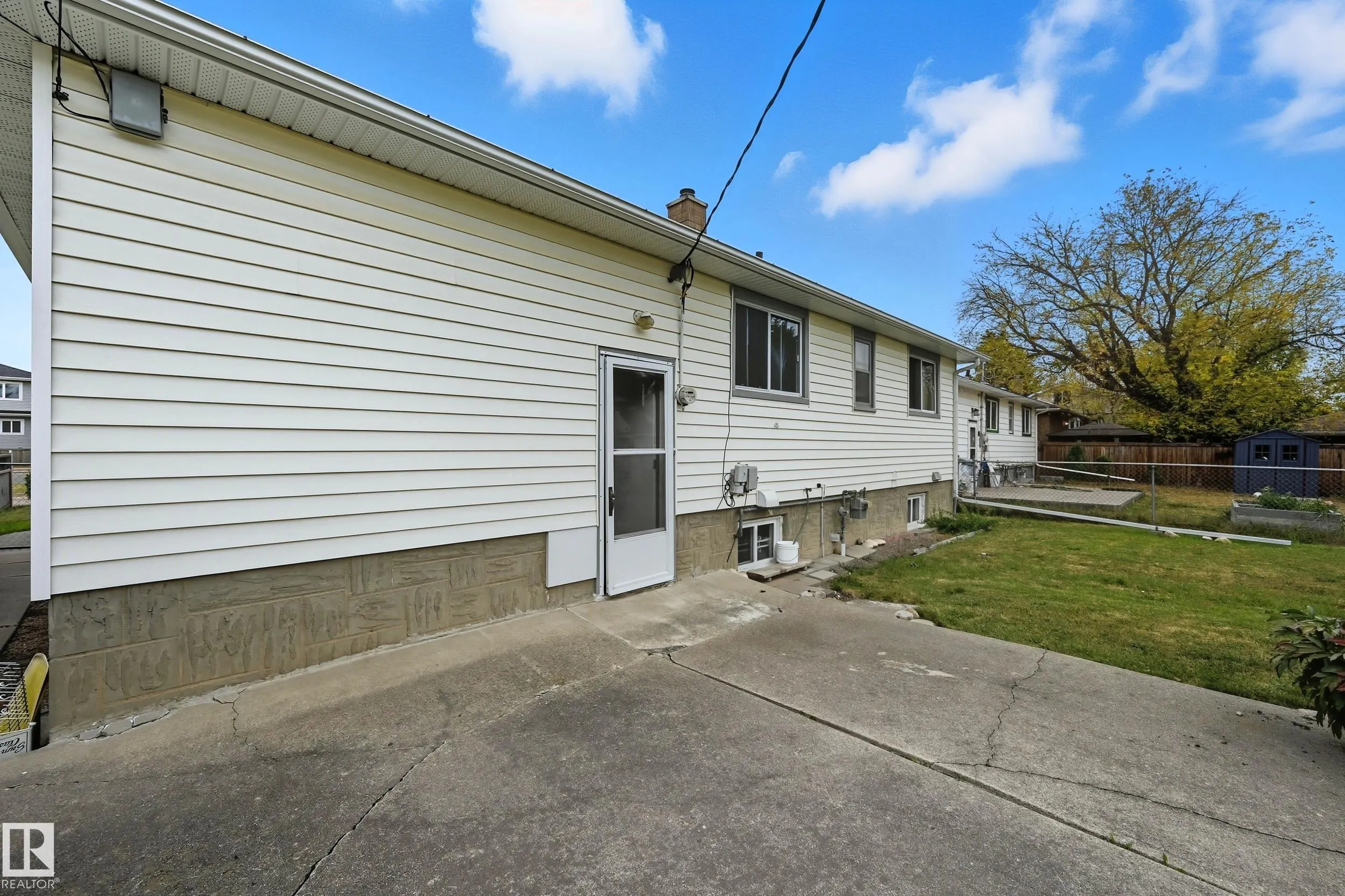 10907 149 Street