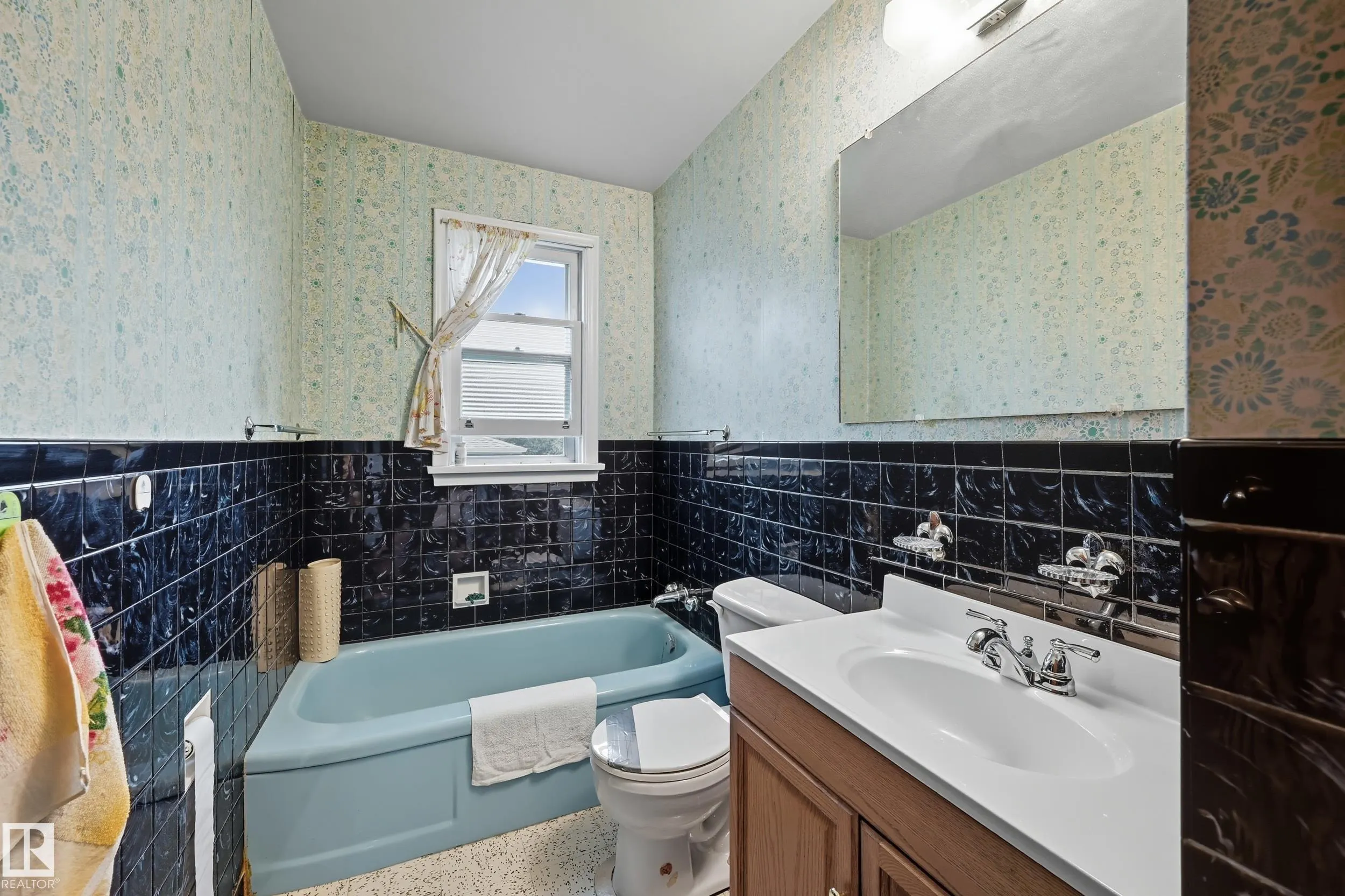 10907 149 Street