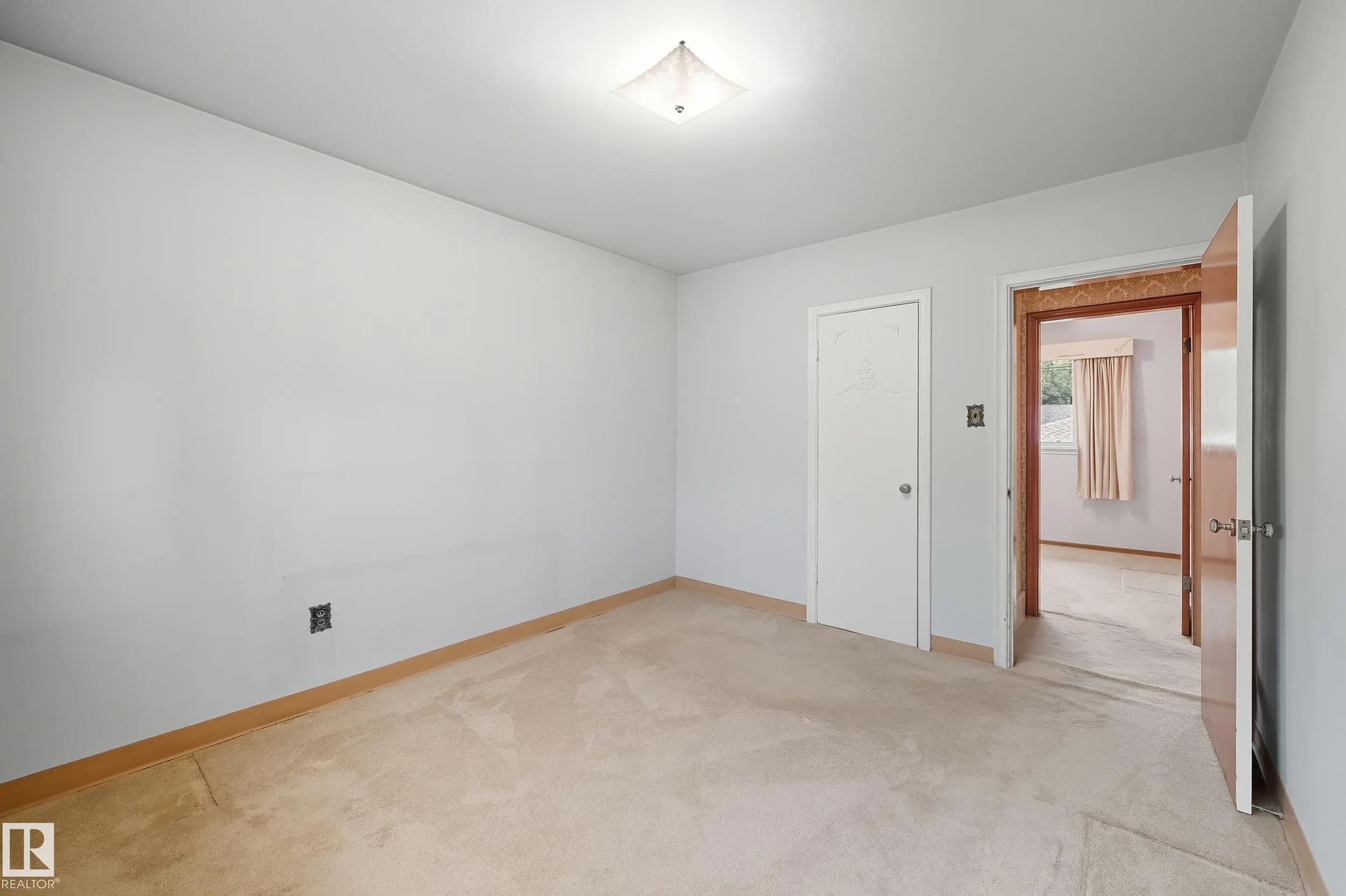 10907 149 Street