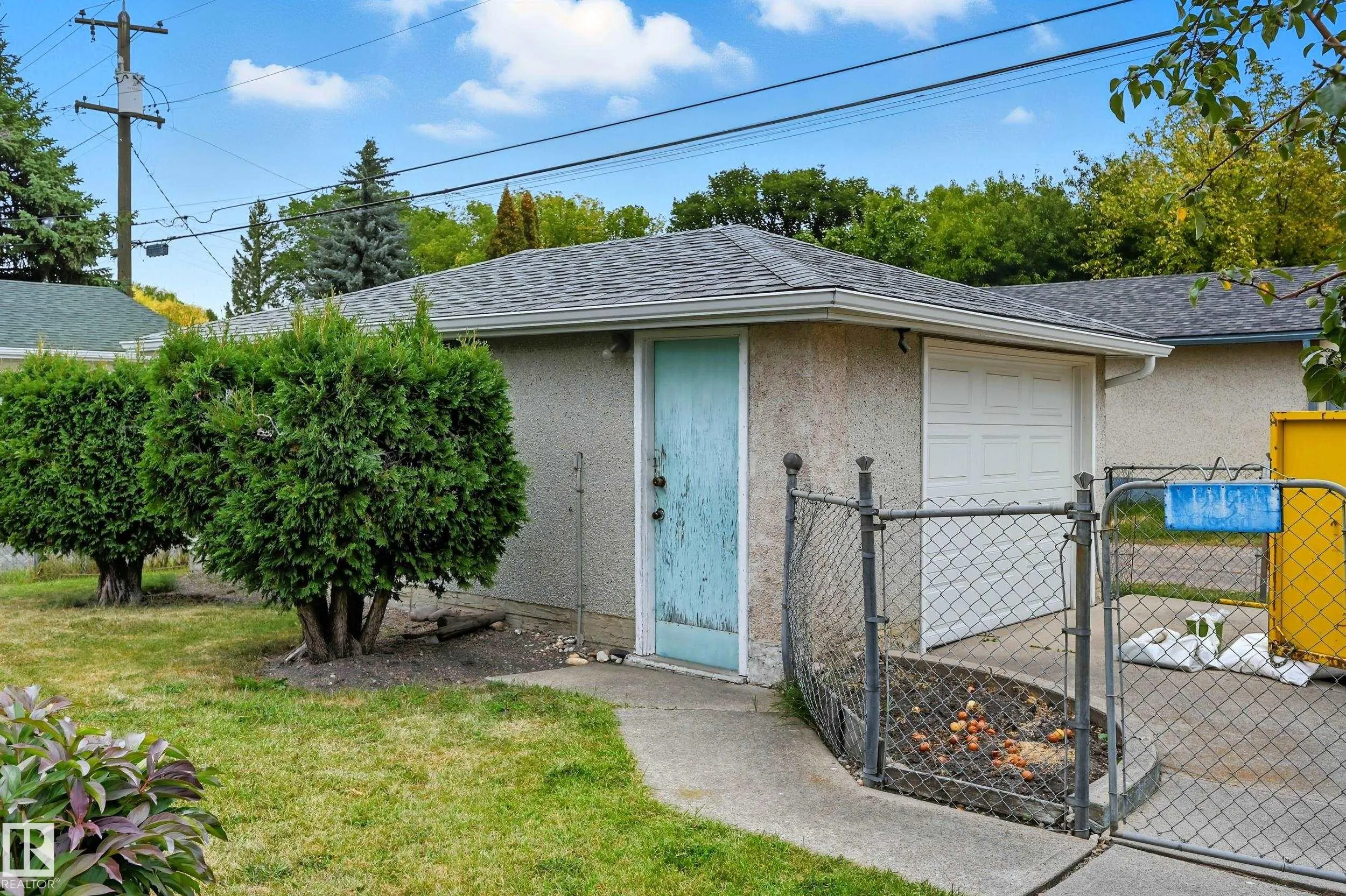 10907 149 Street