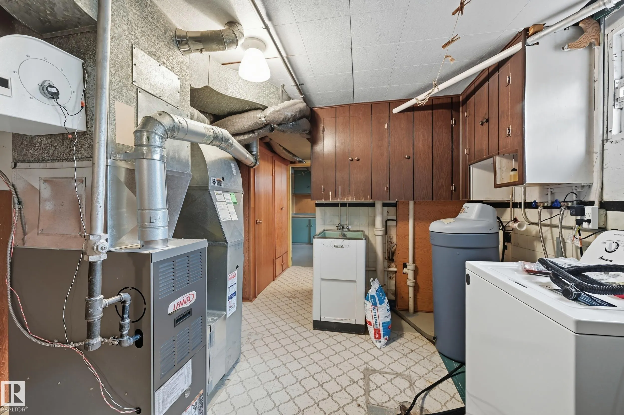 10907 149 Street