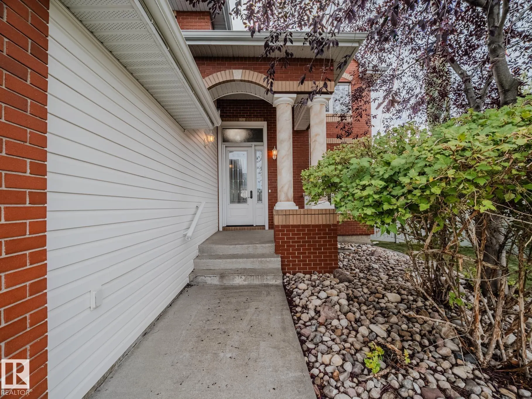 13 HERITAGE LAKE Way