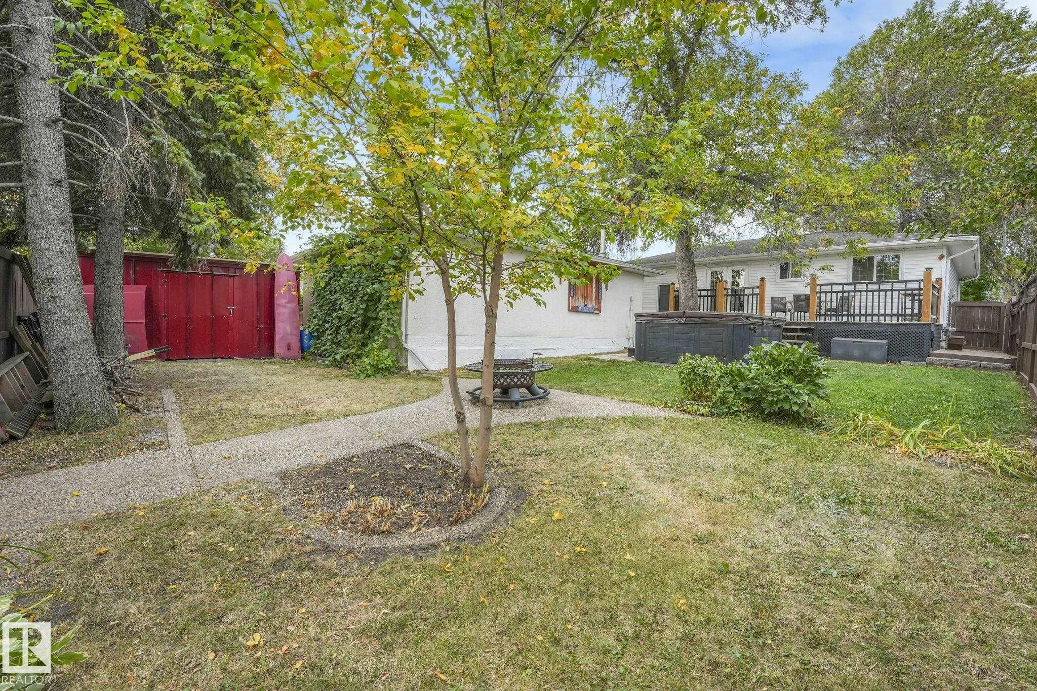 135 MARION Drive
