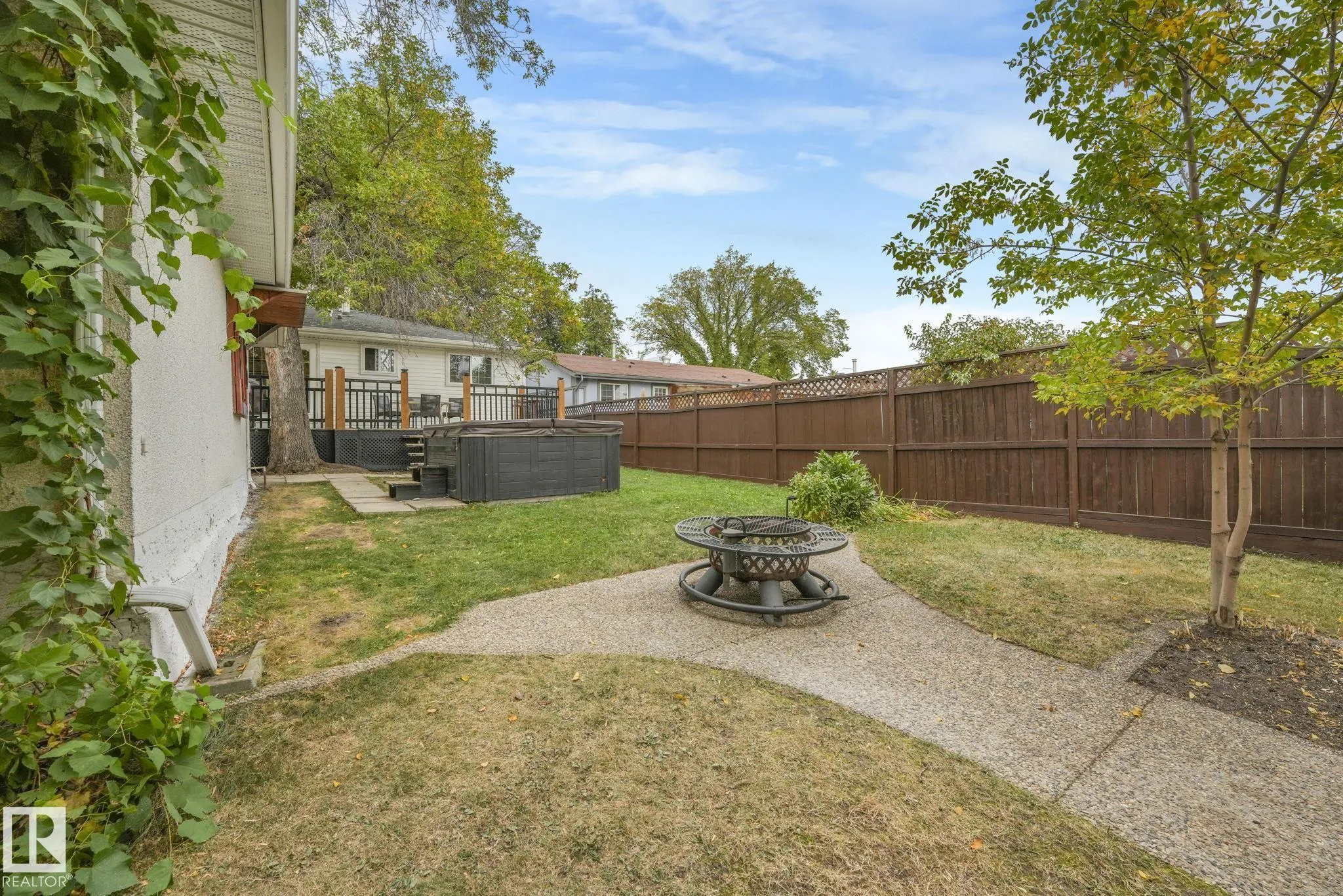 135 MARION Drive