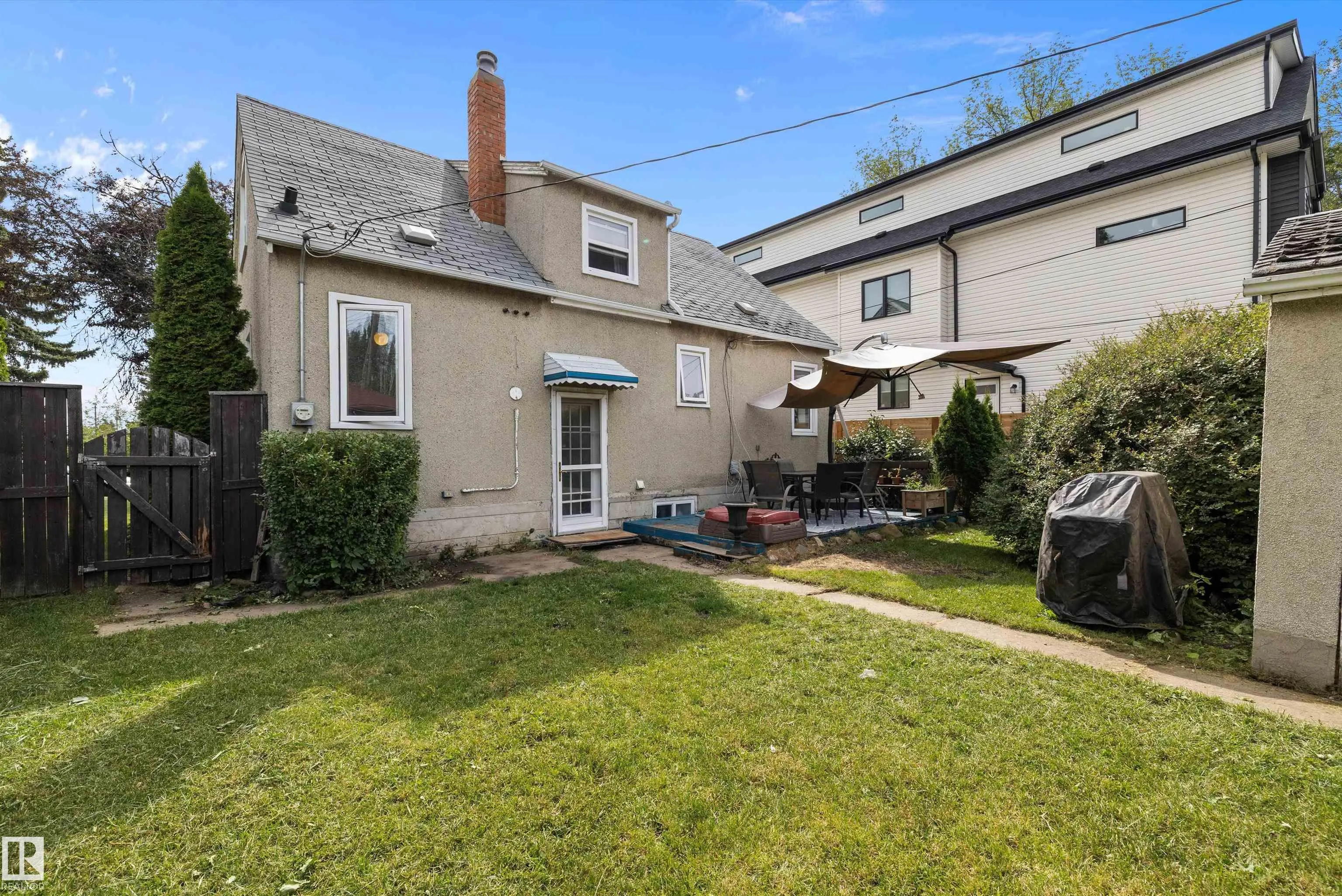 8006 75 Street