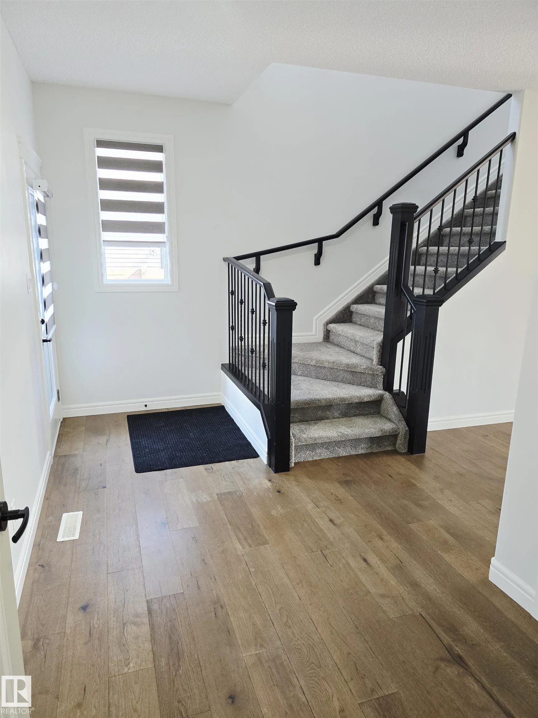 449 CONROY Crescent