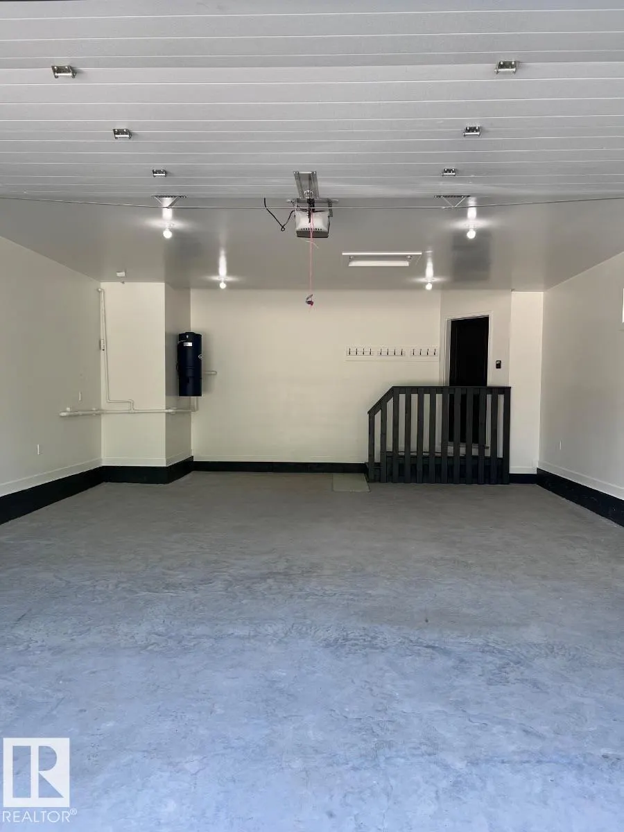 102 1 Street