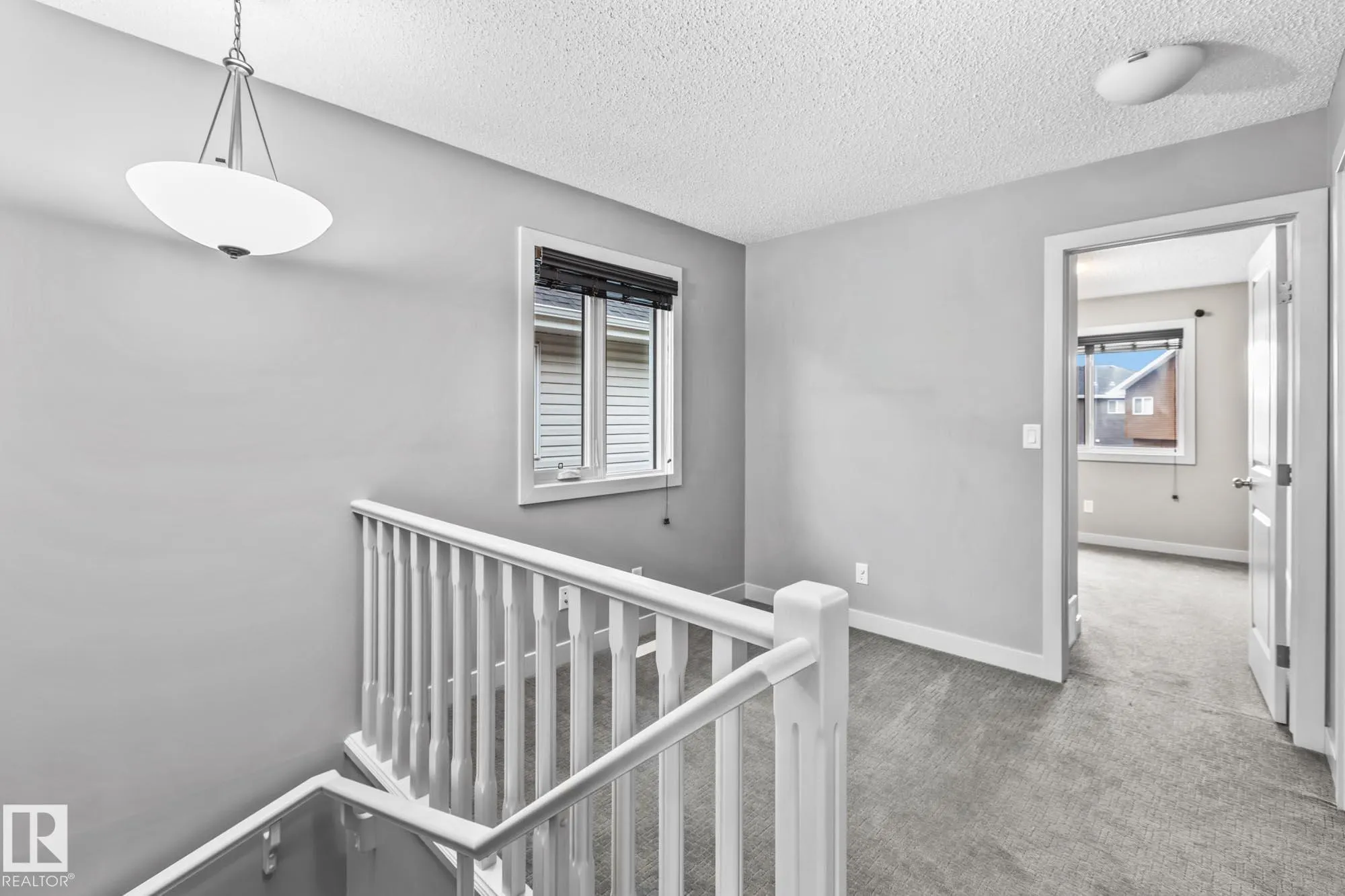 2390 SPARROW Crescent