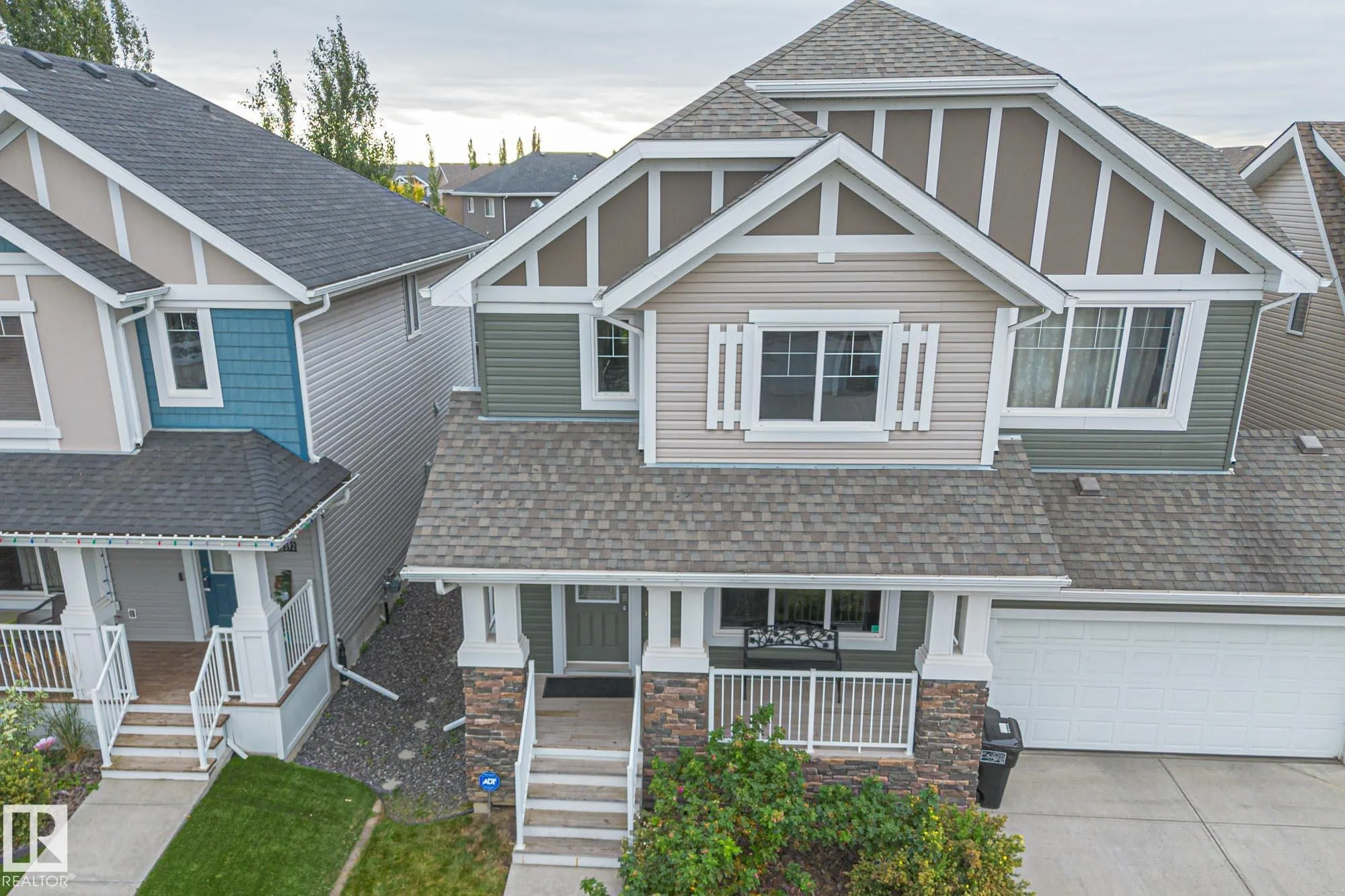 2390 SPARROW Crescent