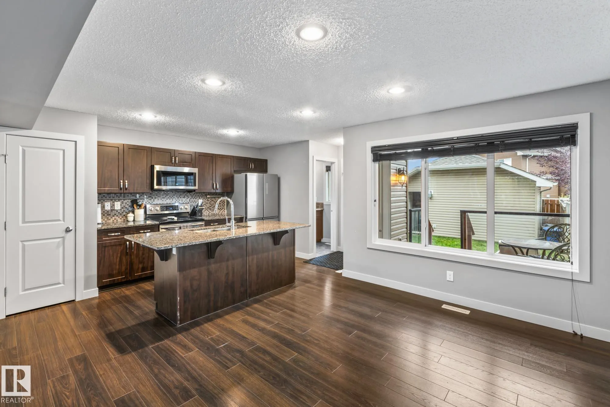 2390 SPARROW Crescent