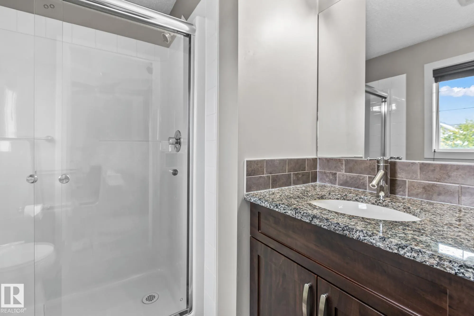 2390 SPARROW Crescent