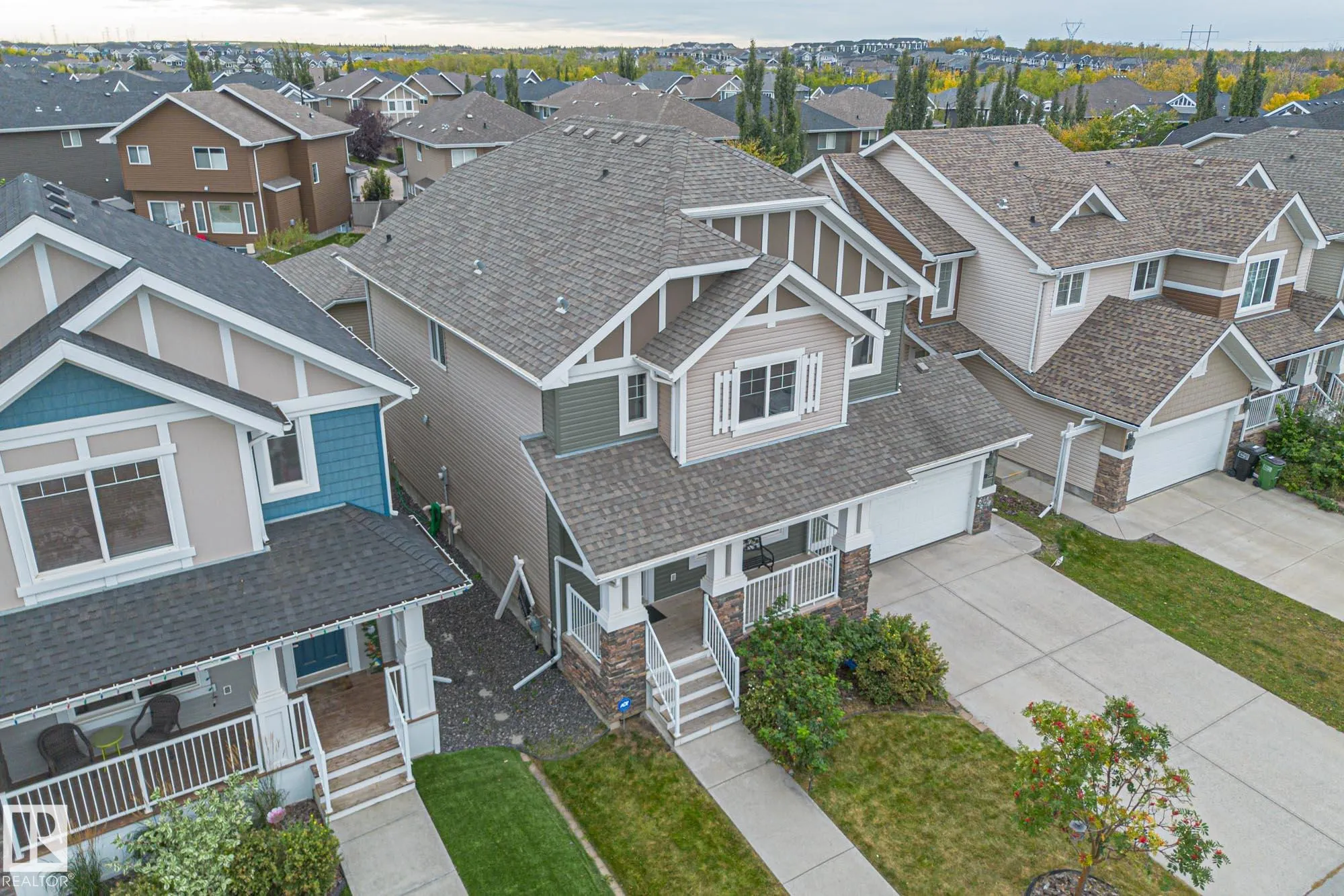2390 SPARROW Crescent