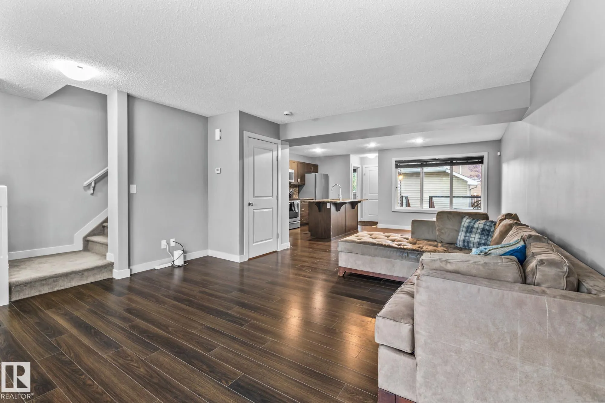 2390 SPARROW Crescent
