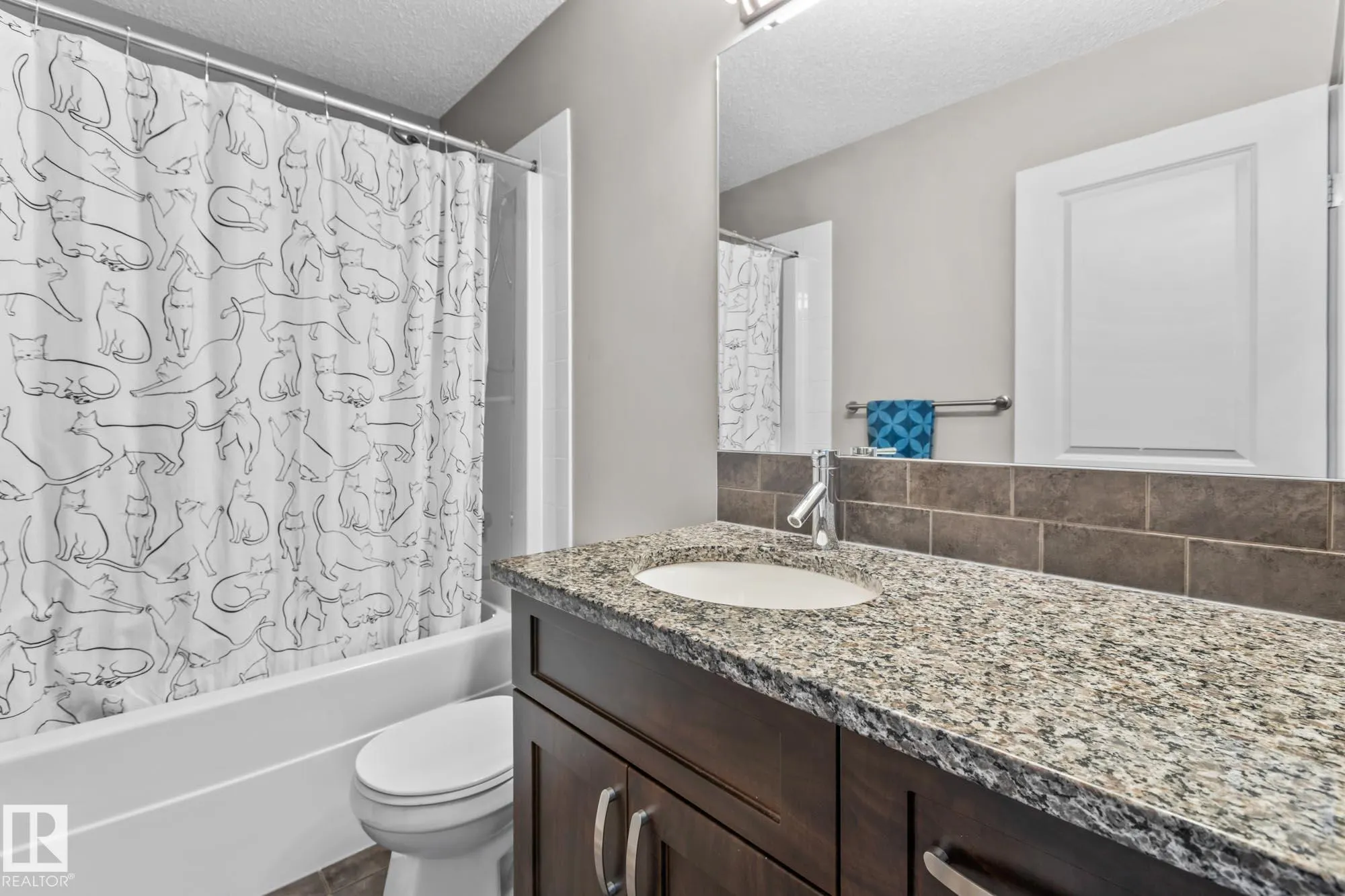 2390 SPARROW Crescent