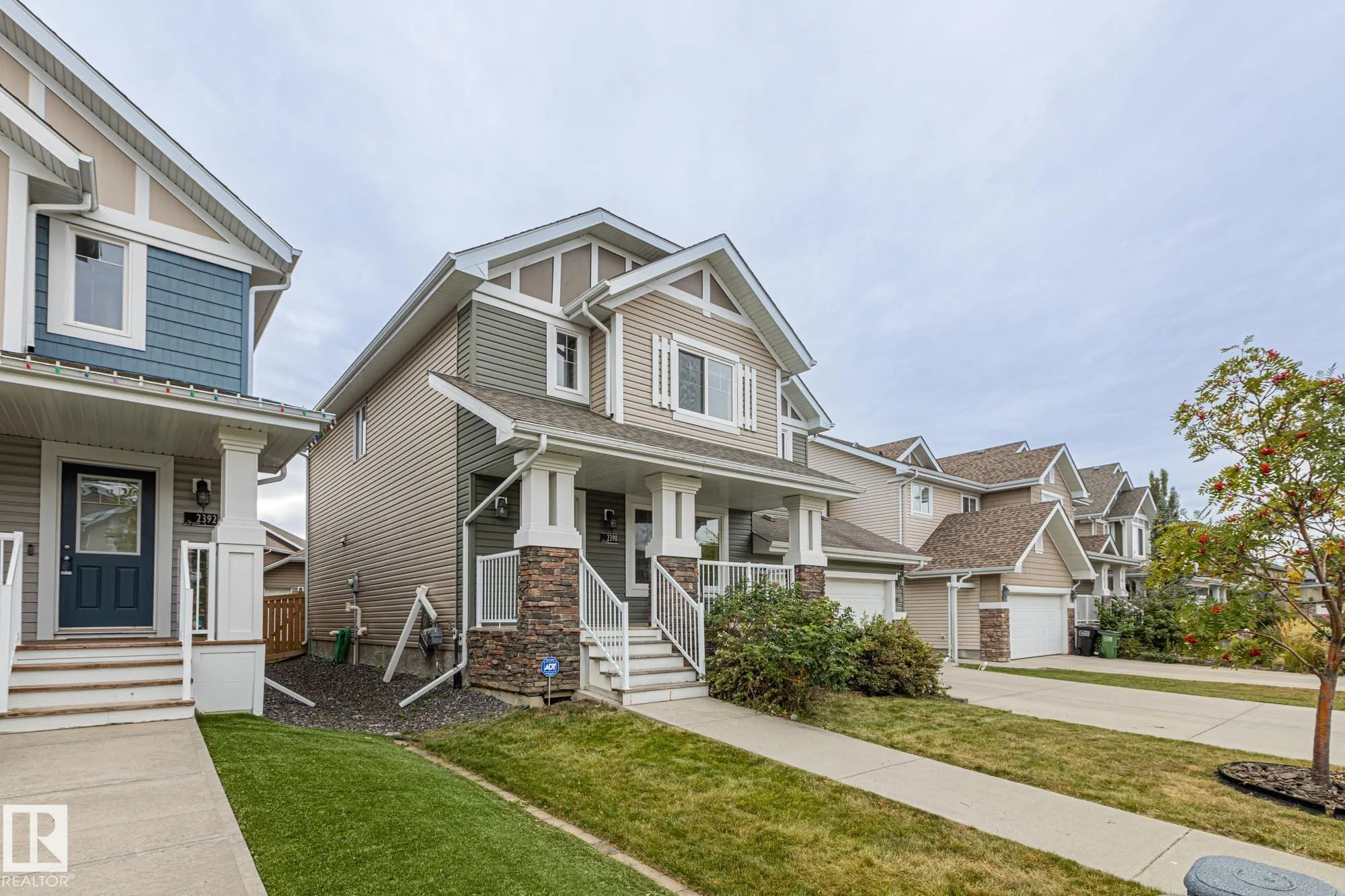 2390 SPARROW Crescent