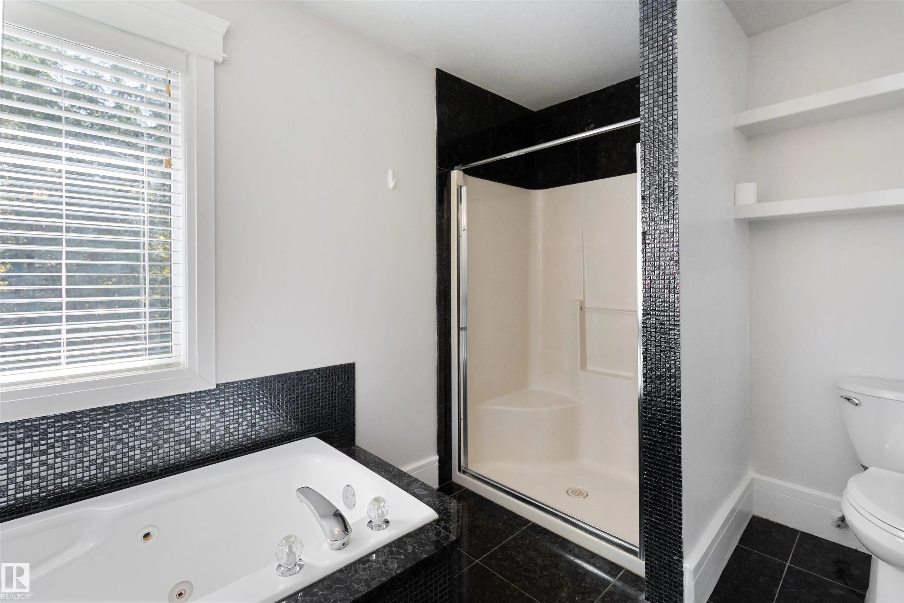 230A 50509 RGE RD 221