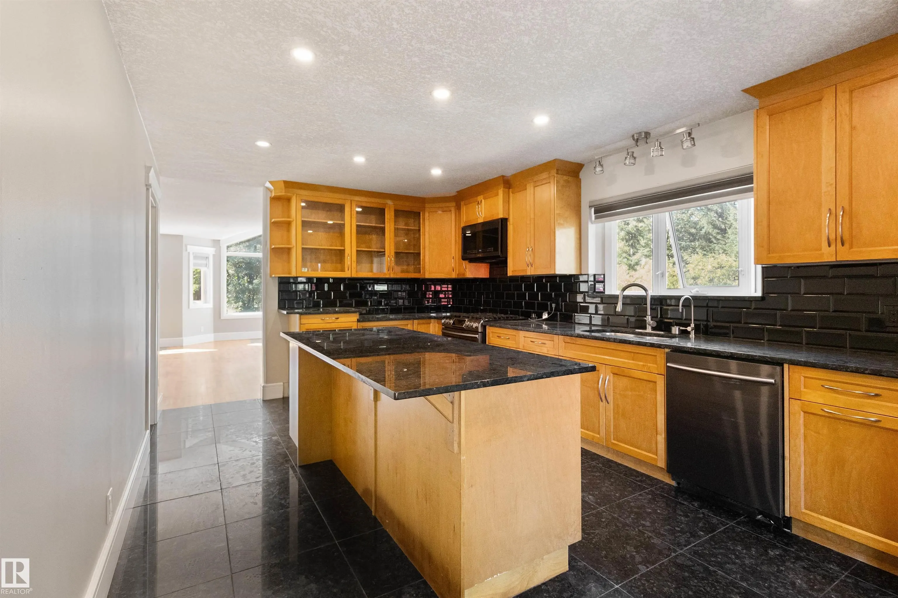 230A 50509 RGE RD 221
