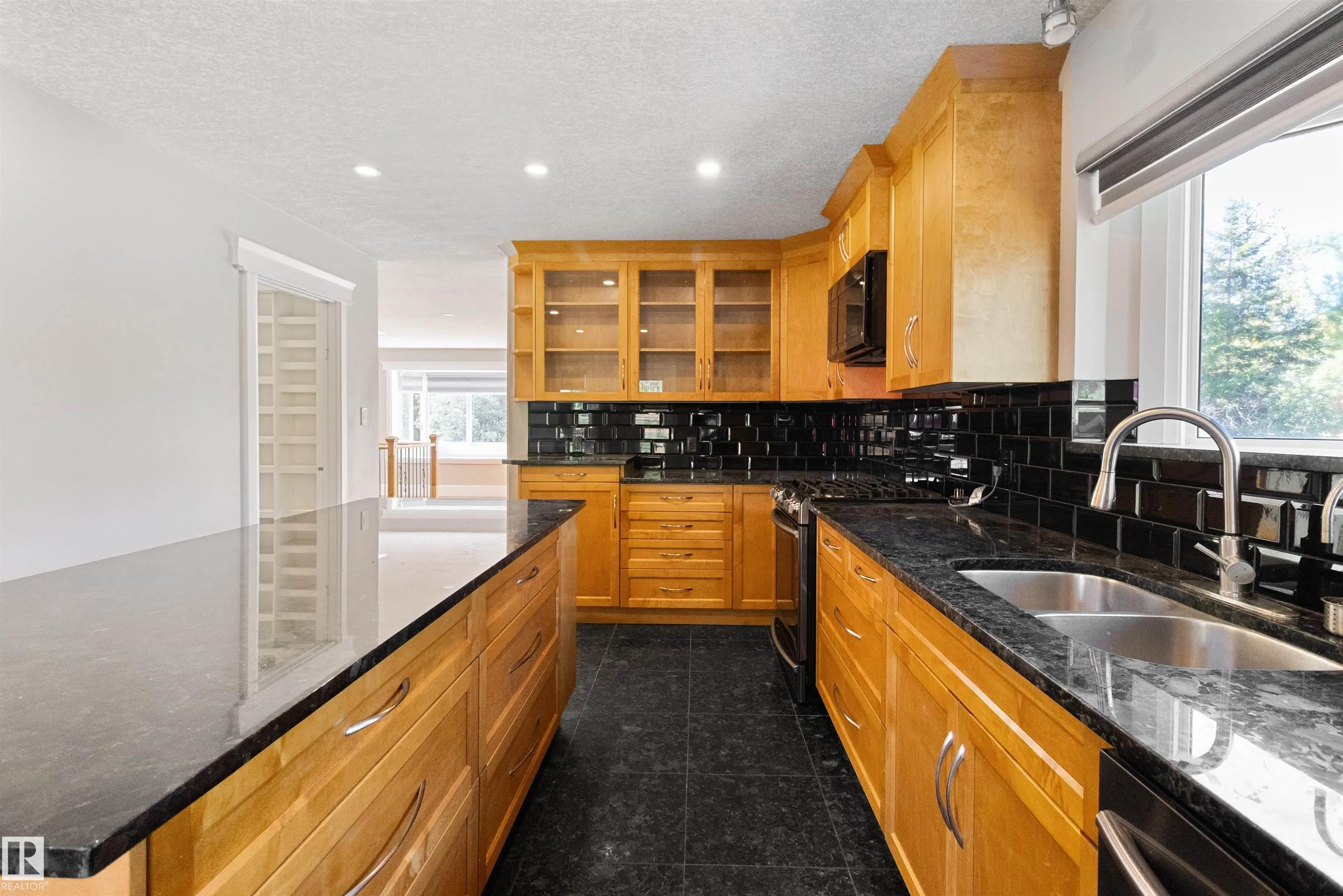 230A 50509 RGE RD 221