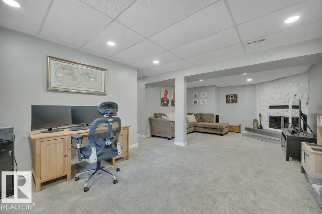 35 LAYDON Drive