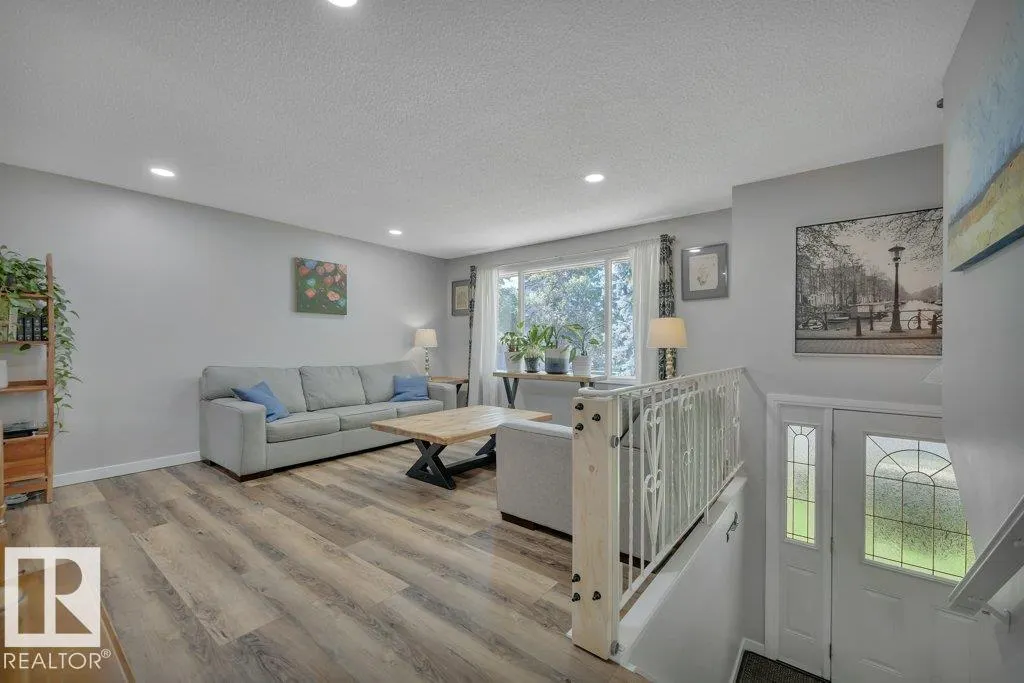 35 LAYDON Drive